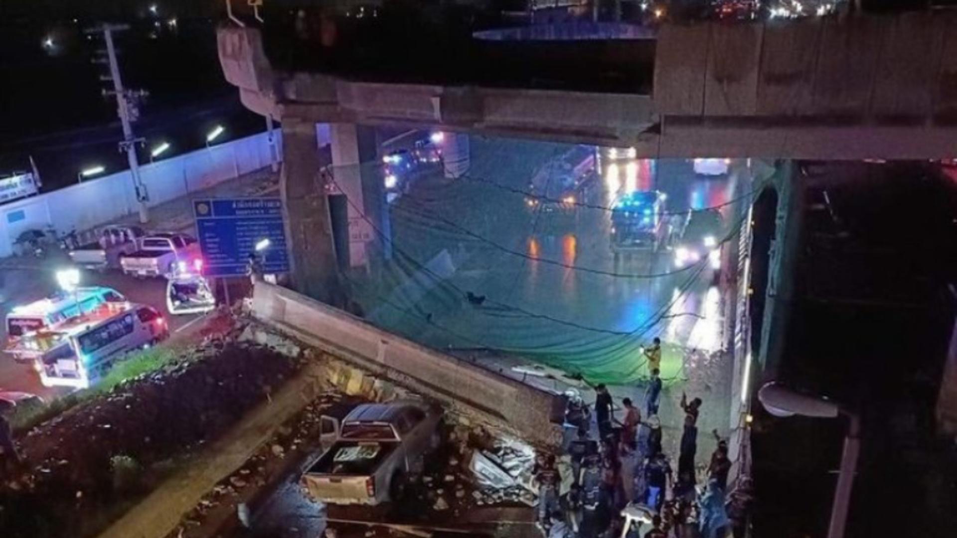 Pod prăbușit peste mașinile de pe o autostradă / Foto: Profi Media
