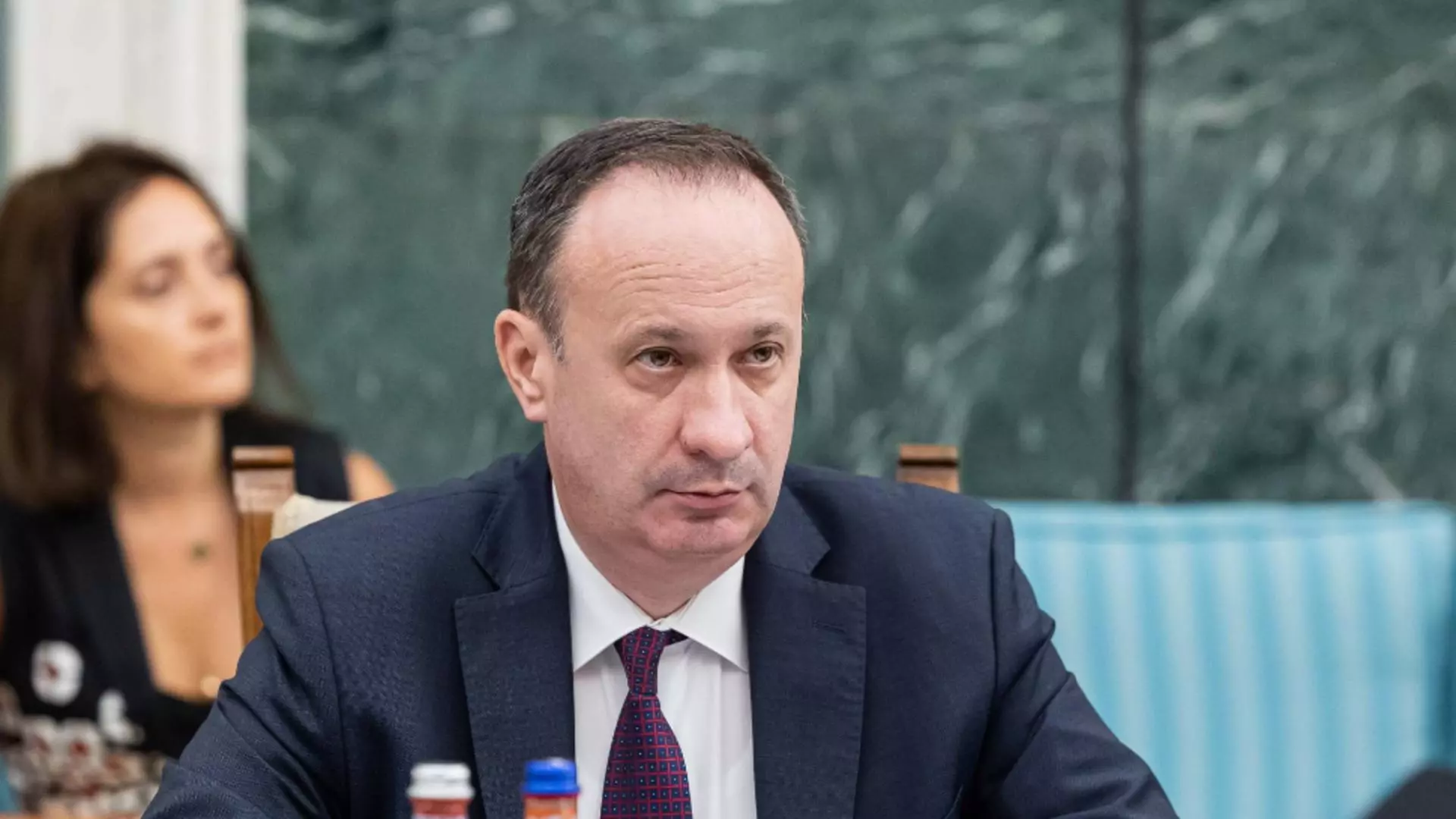 O nouă tranşă de 250 lei va fi virată pe cardurile de alimente! Adrian Câciu a anunțat când intră banii