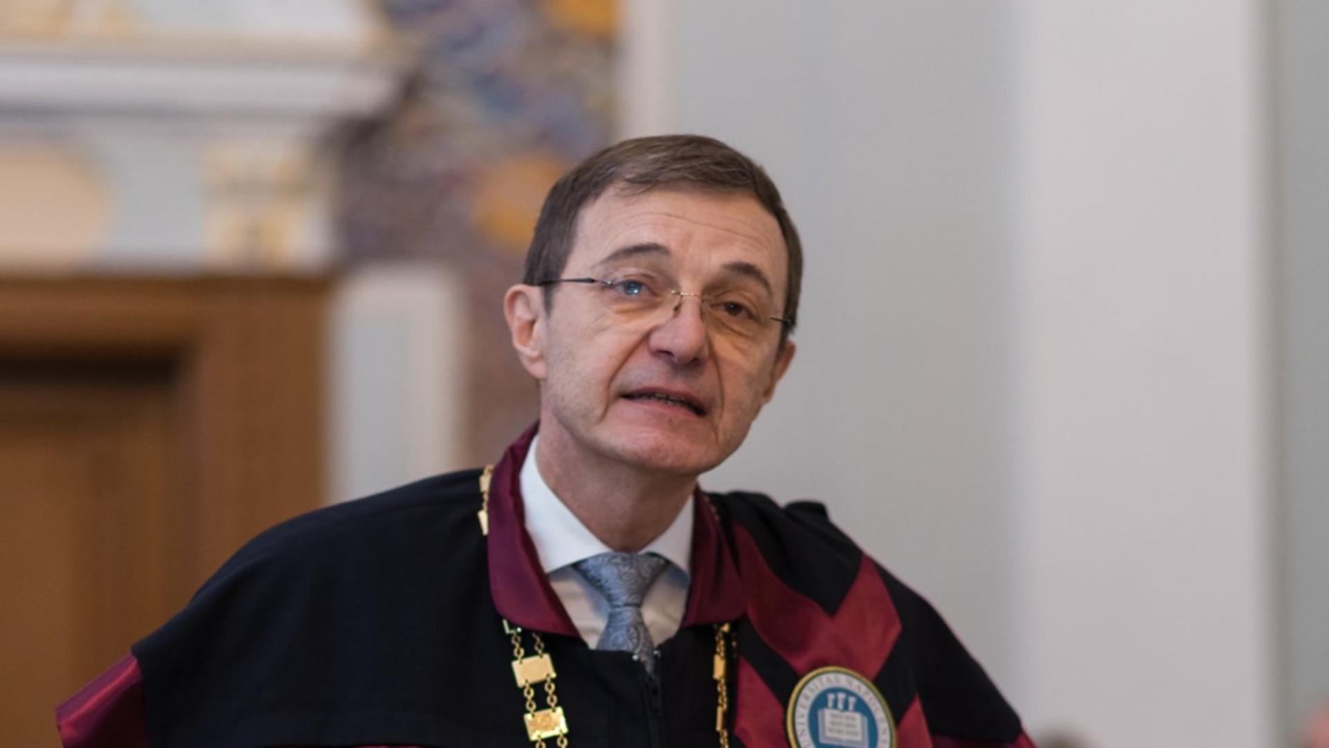 Președintele Academiei Române intervine în scandalul notelor mici