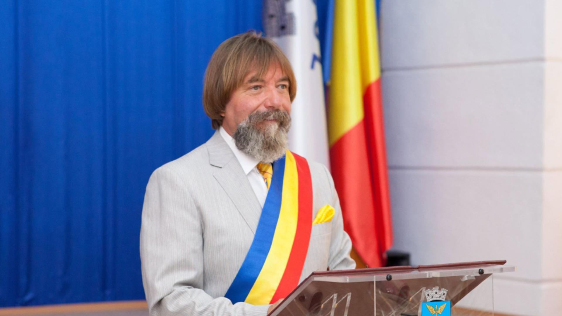 Primarul Silviu Constantin Gheorghe (foto: Ion Trifu)