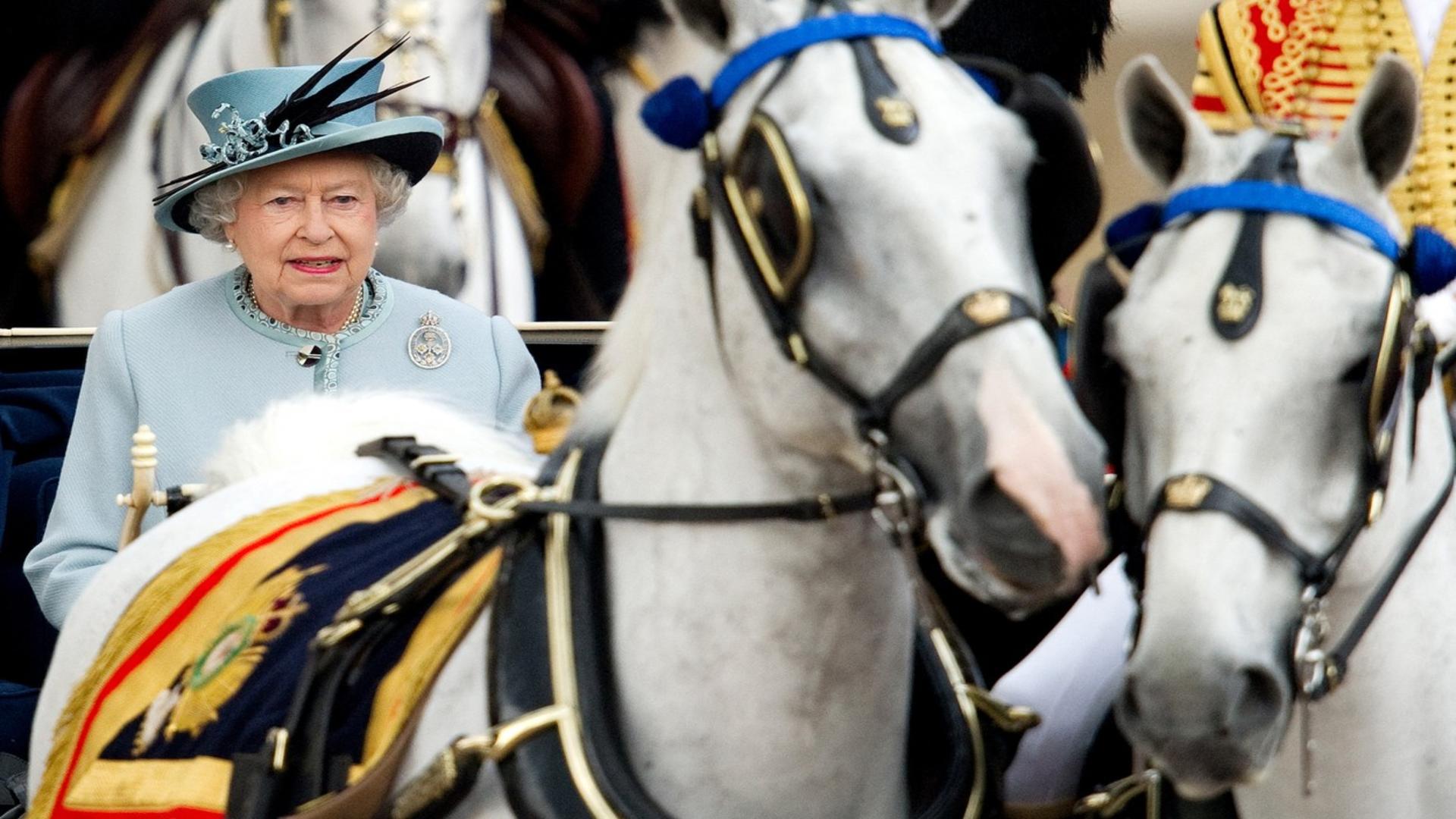Povestea celor peste 5.000 de pălării ale Reginei / Foto: Profi Media