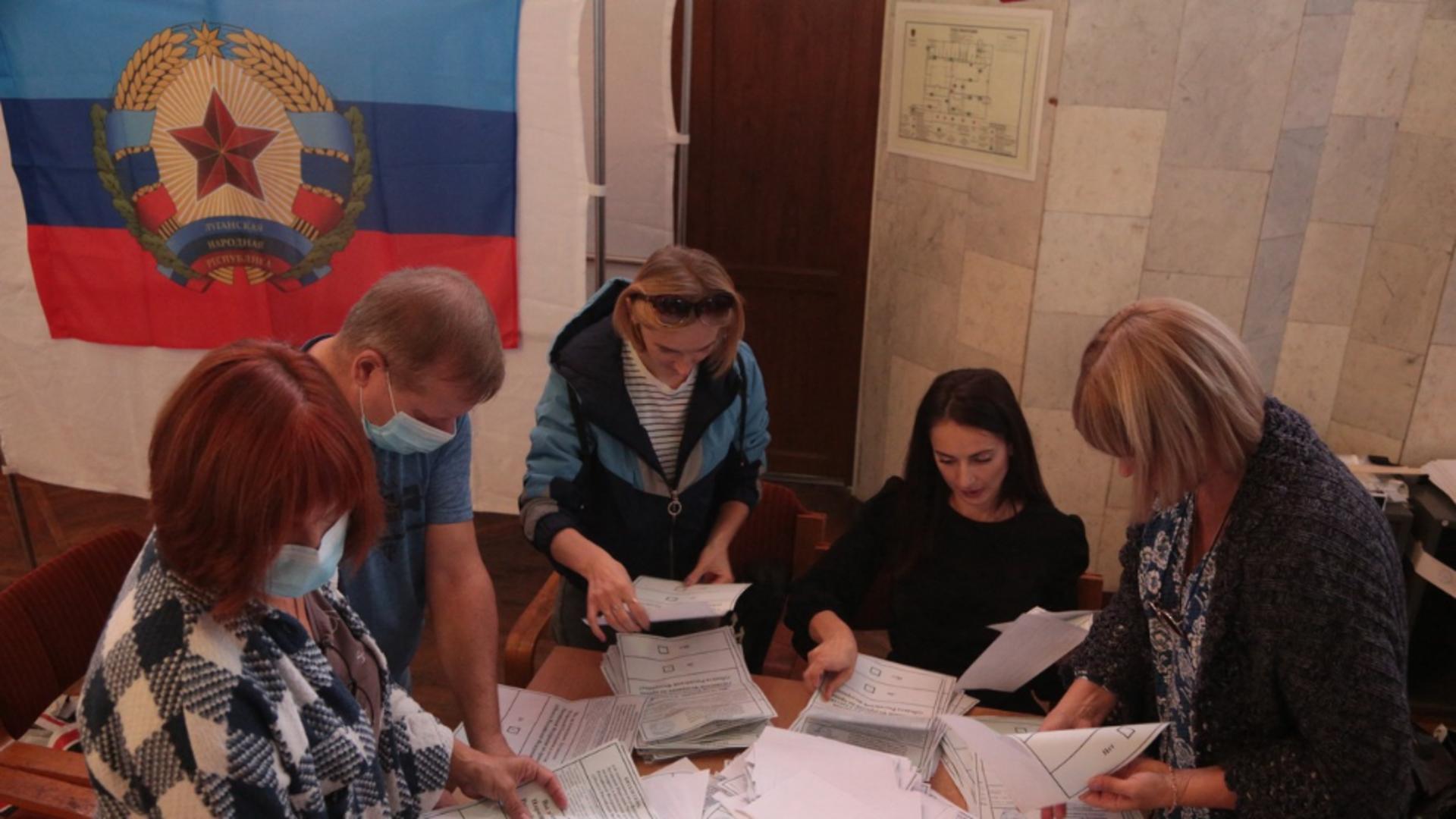Numărare voturilor în Simferopol, Crimeea