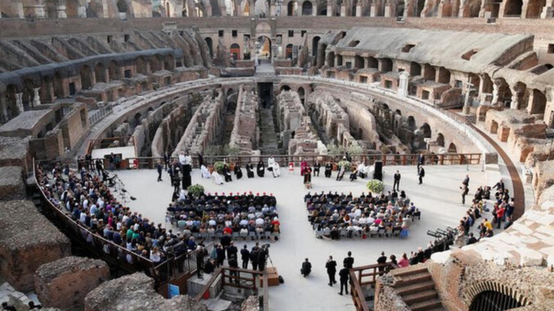 Rugăciune pentru PACE în Ucraina și în lume - Eveniment impresionant la Colosseum, cu lideri religioși și Papa Francisc