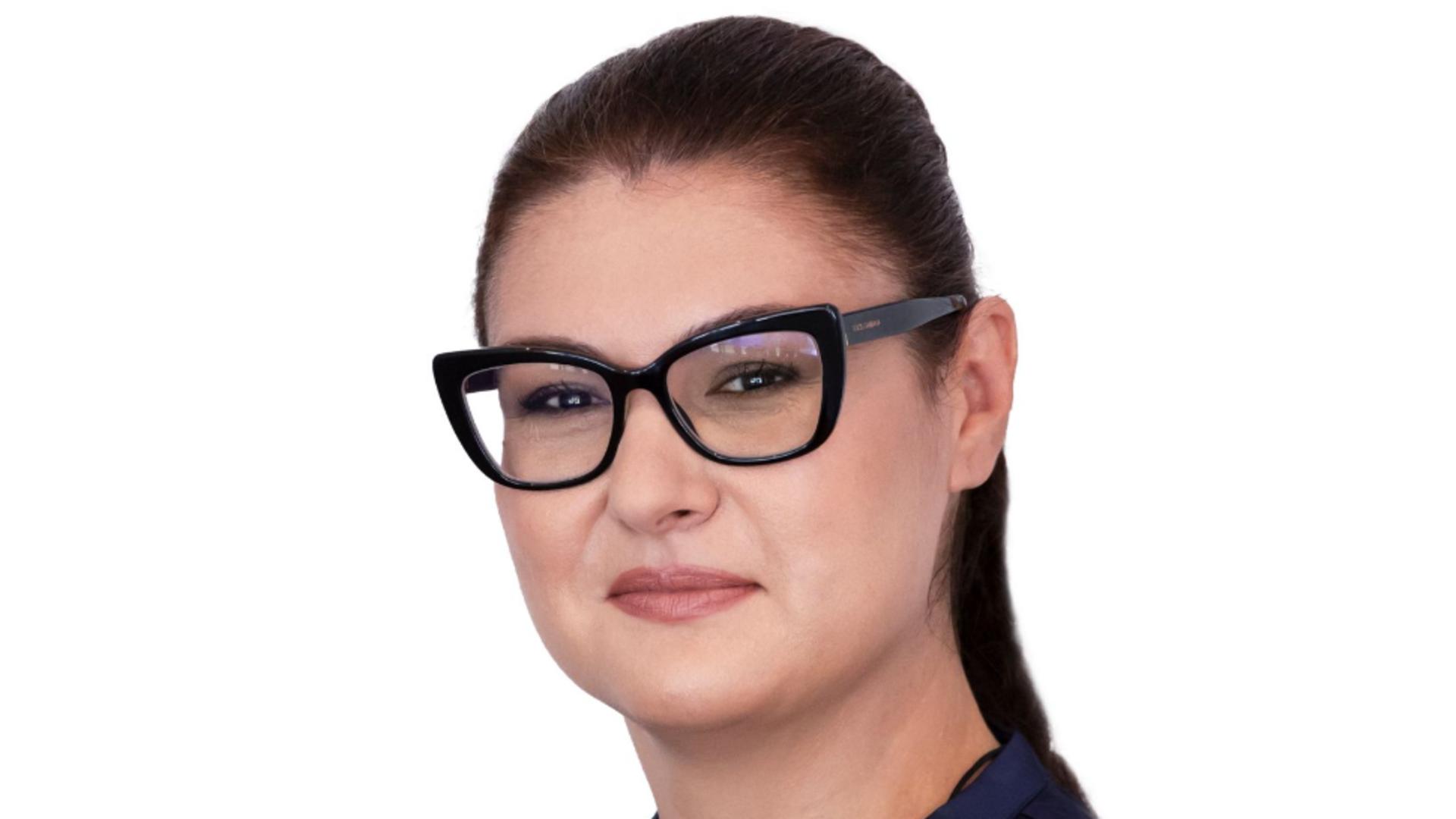 Dr. Ruxandra Sinescu - medic estetician, specializat în Chirurgia plastică, Spitalul Elias, Clinica Project Beauty