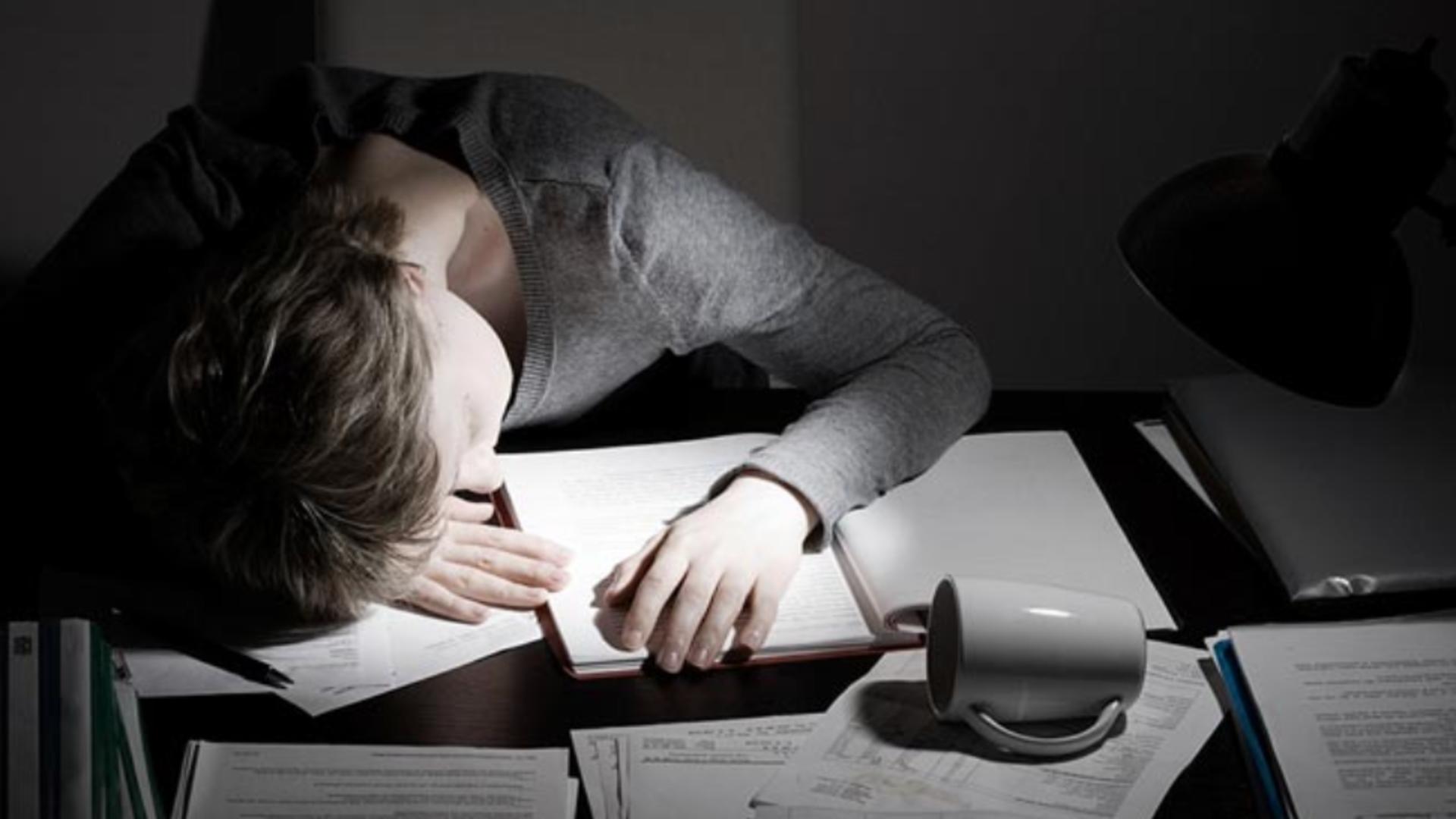 Cât de important e să dormi noaptea și de câte ore de somn ai nevoie - Studiul despre boli care dă totul peste cap