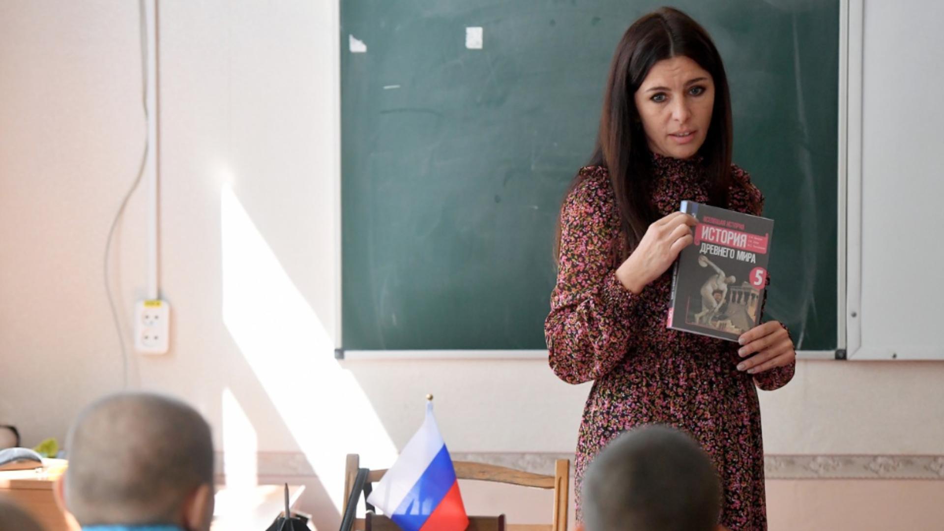 Oră de istorie într-o școală din Rusia (Profimedia)