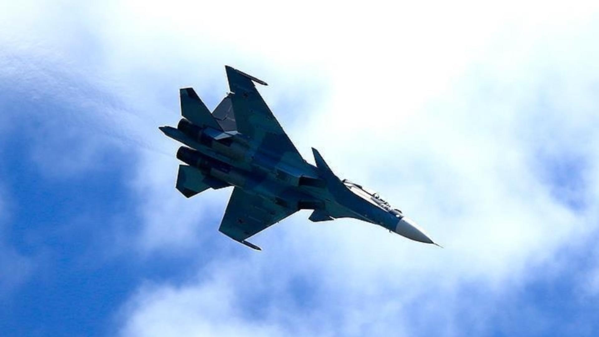 Momentul în care avionul militar rus se prăbușește în Siberia - Imagini șocante cu explozia, la impactul cu solul