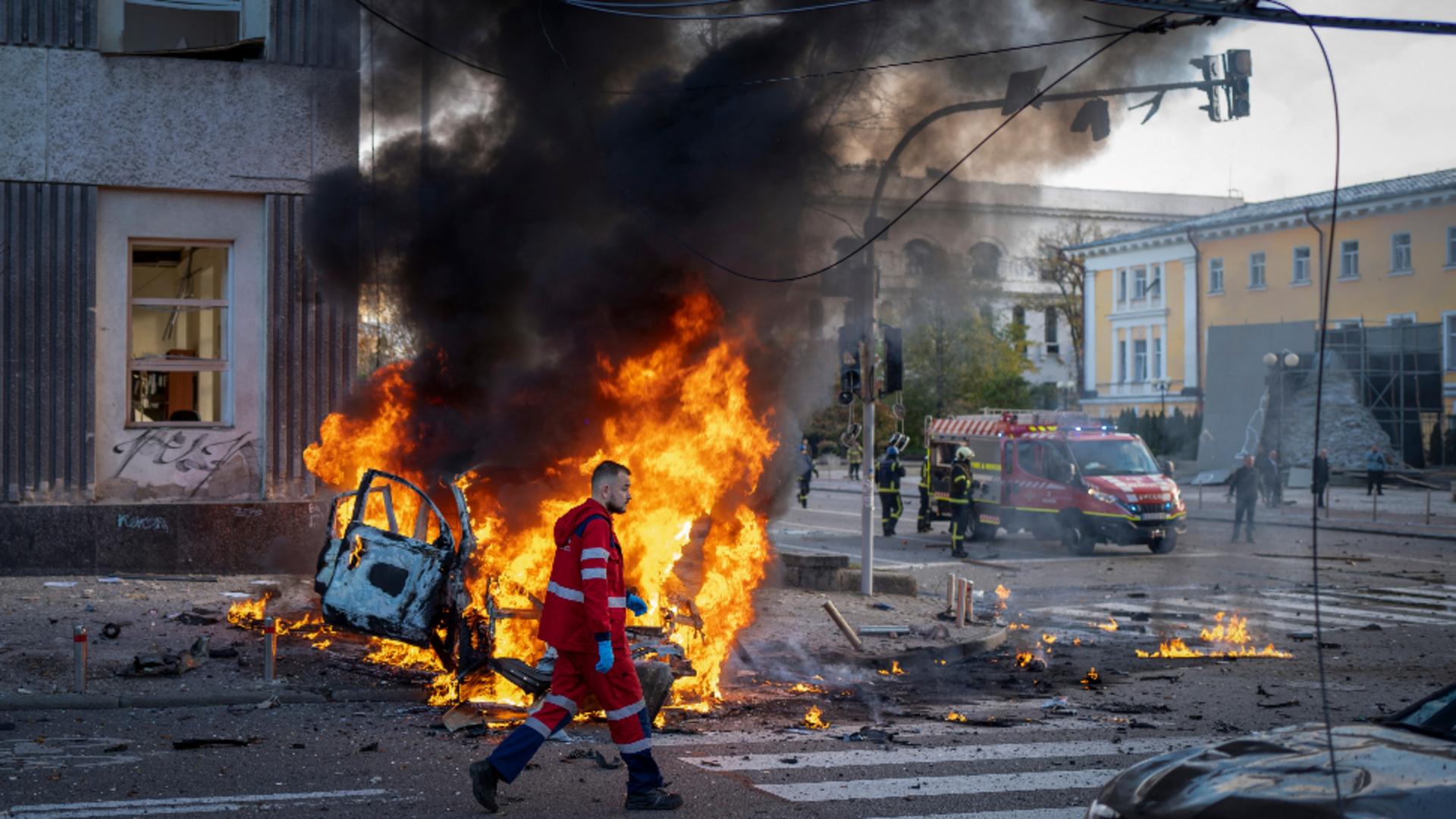 Kievul, făcut arșice de bombele rusești. Foto/Profimedia