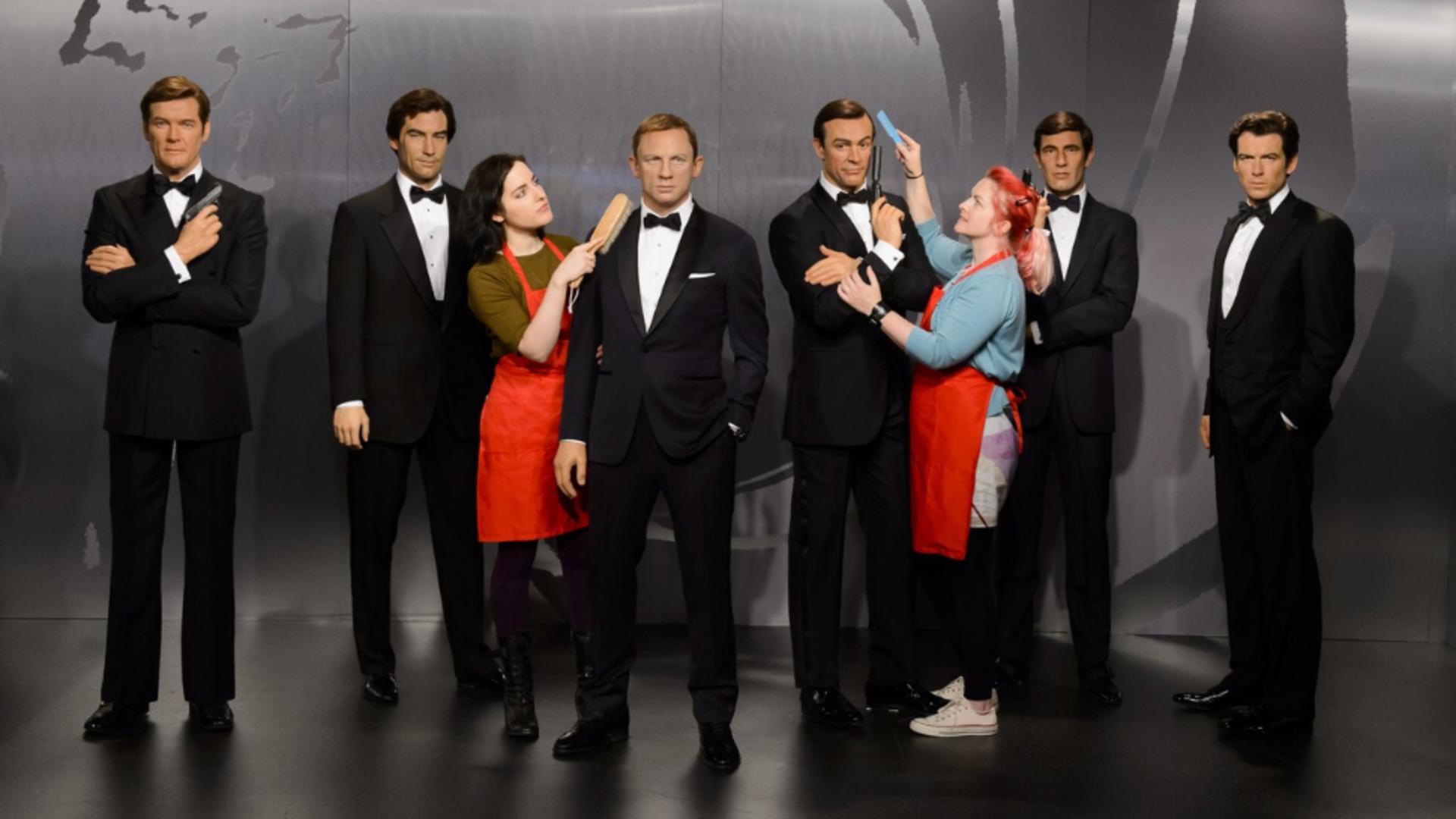 Interpreții rolului Bond la Muzeul Figurilor de ceară Madamme Tussauds. Foto/Profimedia
