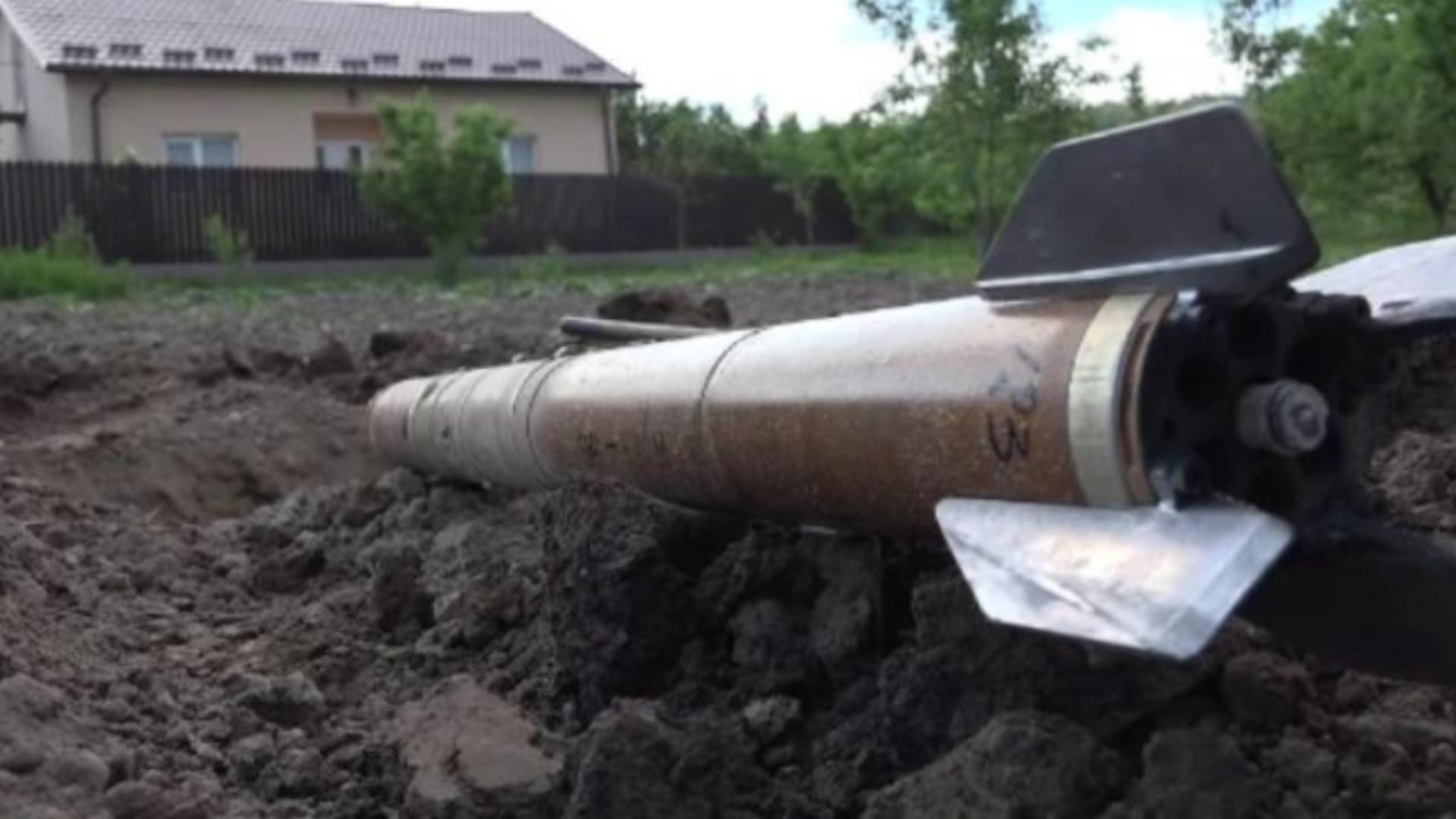Casă lovită de o rachetă antigrindină în comuna Valea Călugărească - Intervenția pompierilor, cerută de proprietar - Care e motivul