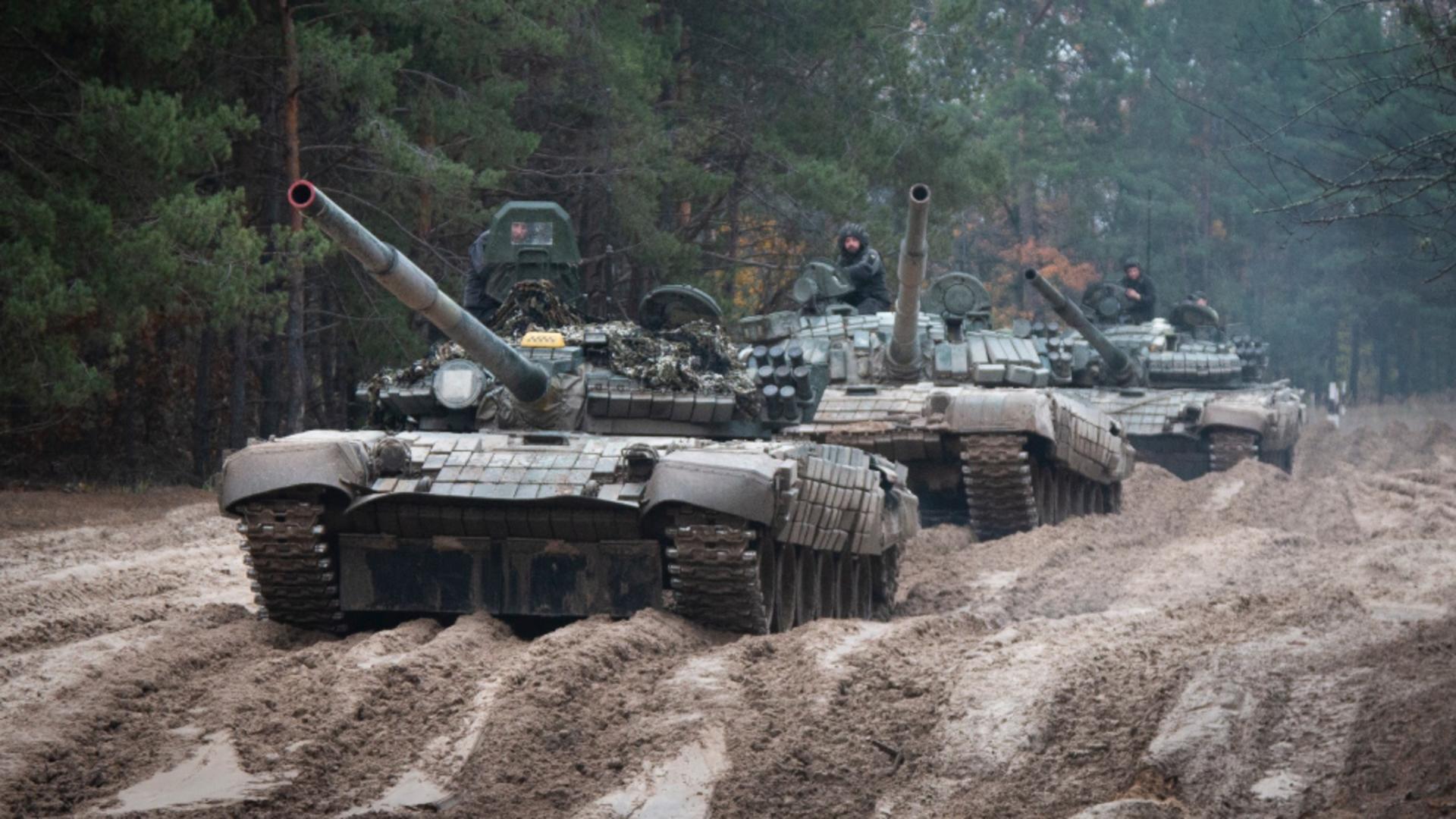 Ucrainenii vor primi de la Occident tancuri sovietice. Foto/Profimedia