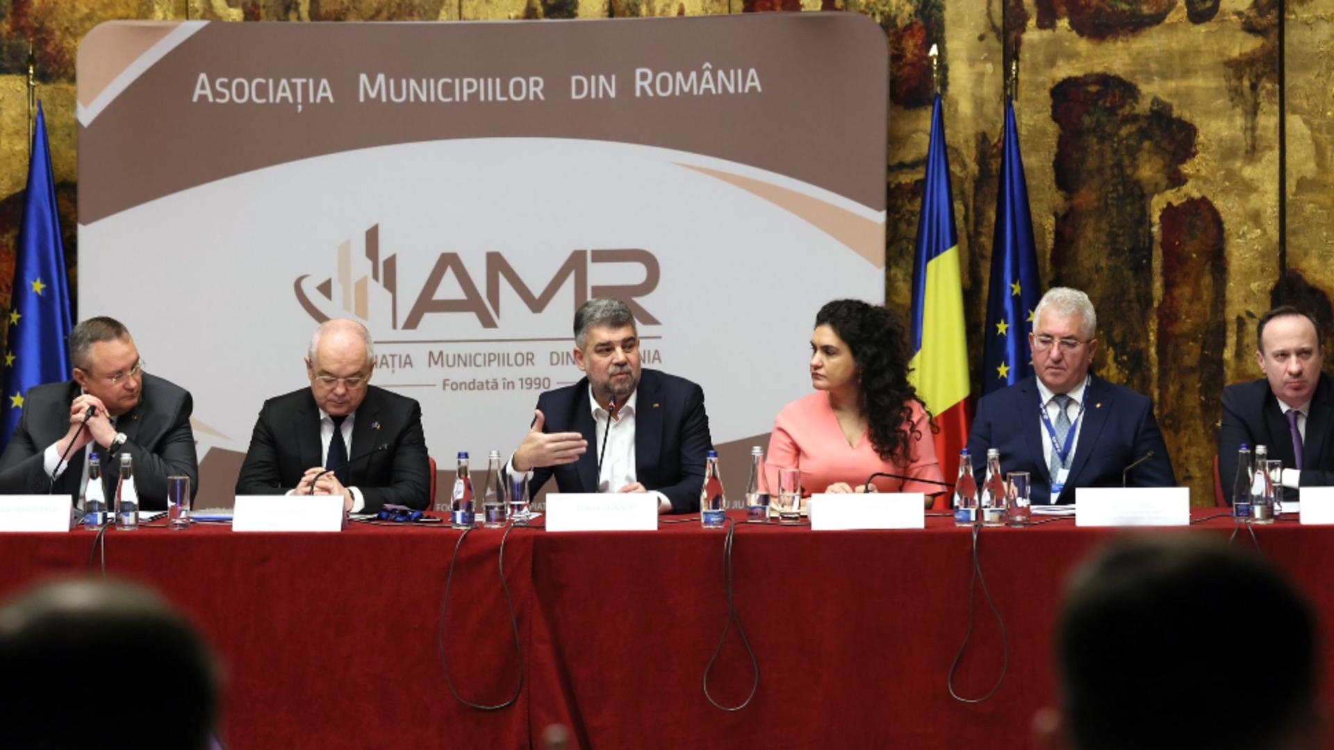 Marcel Ciolacu, președintele PSD, la reuniunea Adunării Generale a Asociaţiilor Municipiilor din România