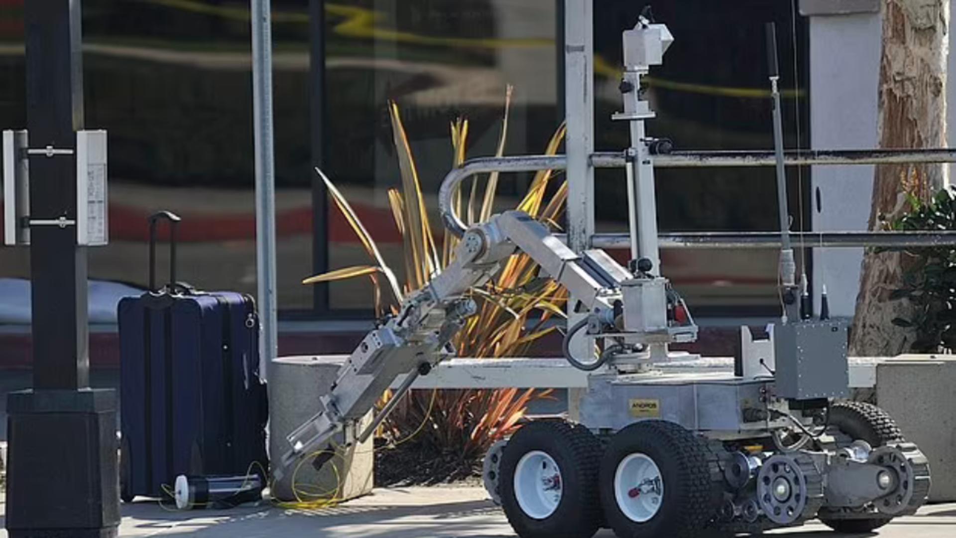 Controverse uriașe în SUA: Polițiștii, ajutați de roboți ucigași să prindă infractori periculoși - Cum arată