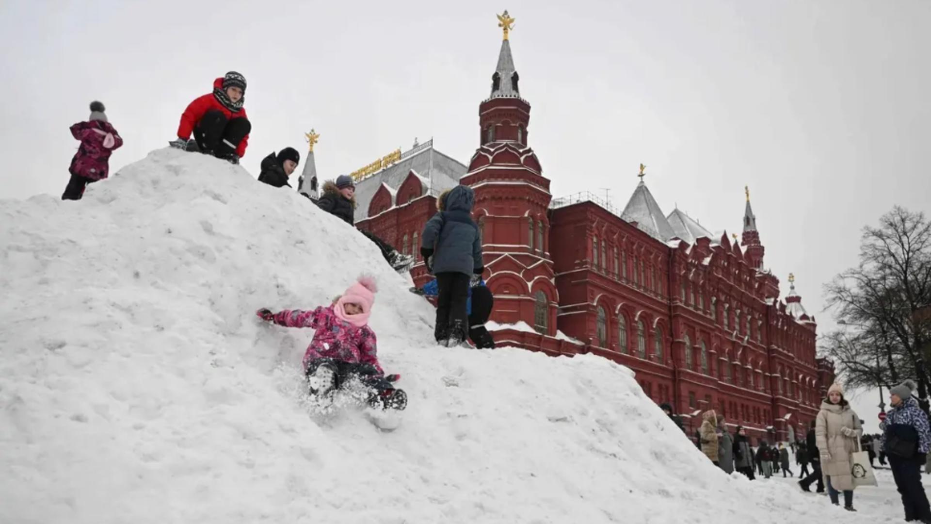 Moscova, „îngropată” în nămeți - „Apocalipsa de zăpadă” din ultimii 100 de ani din capitala Rusiei