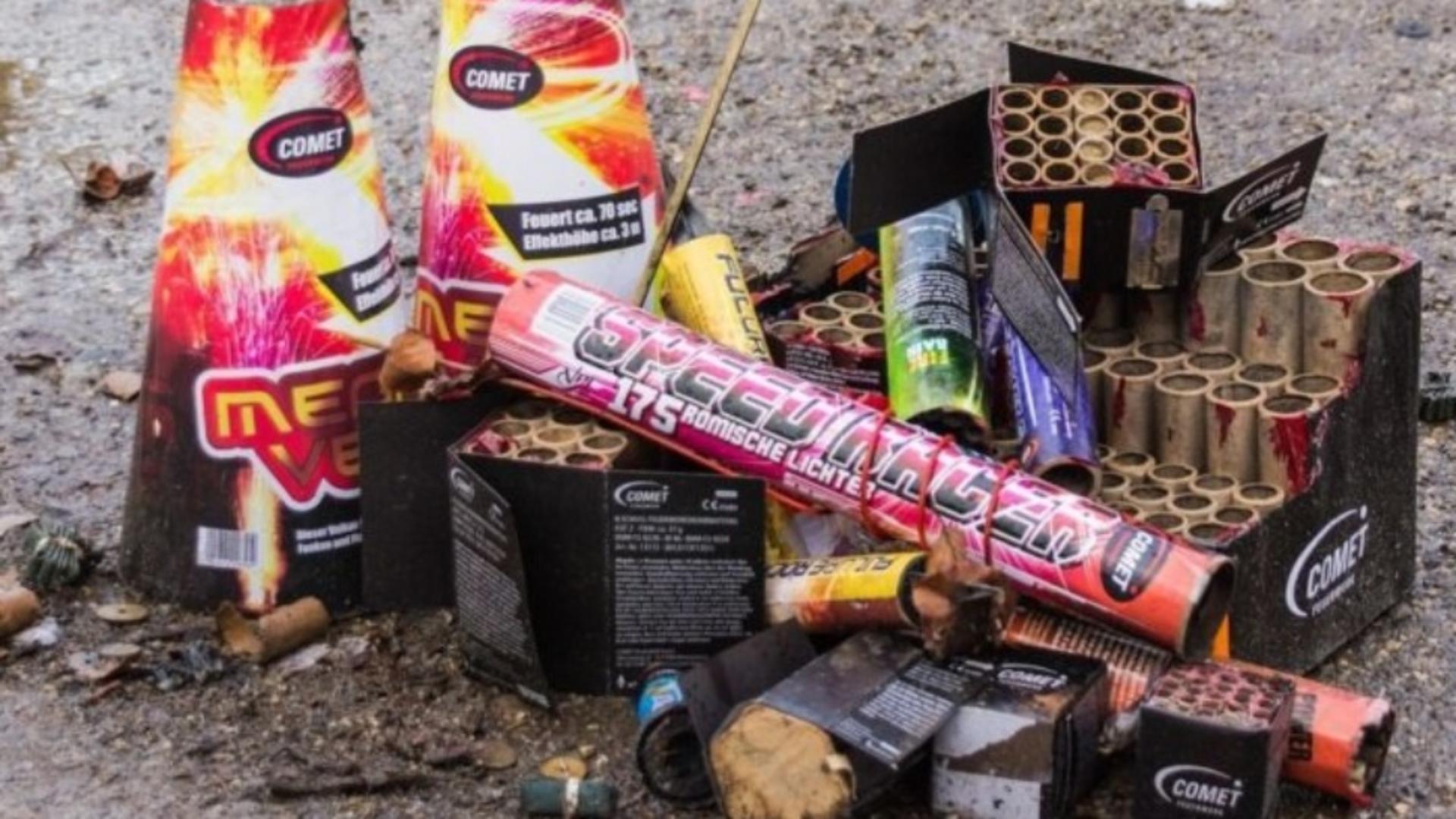 Distracție spartă înainte de Anul Nou! Aproximativ 350 de kg de articole pirotehnice, confiscate de polițiștii argeșeni