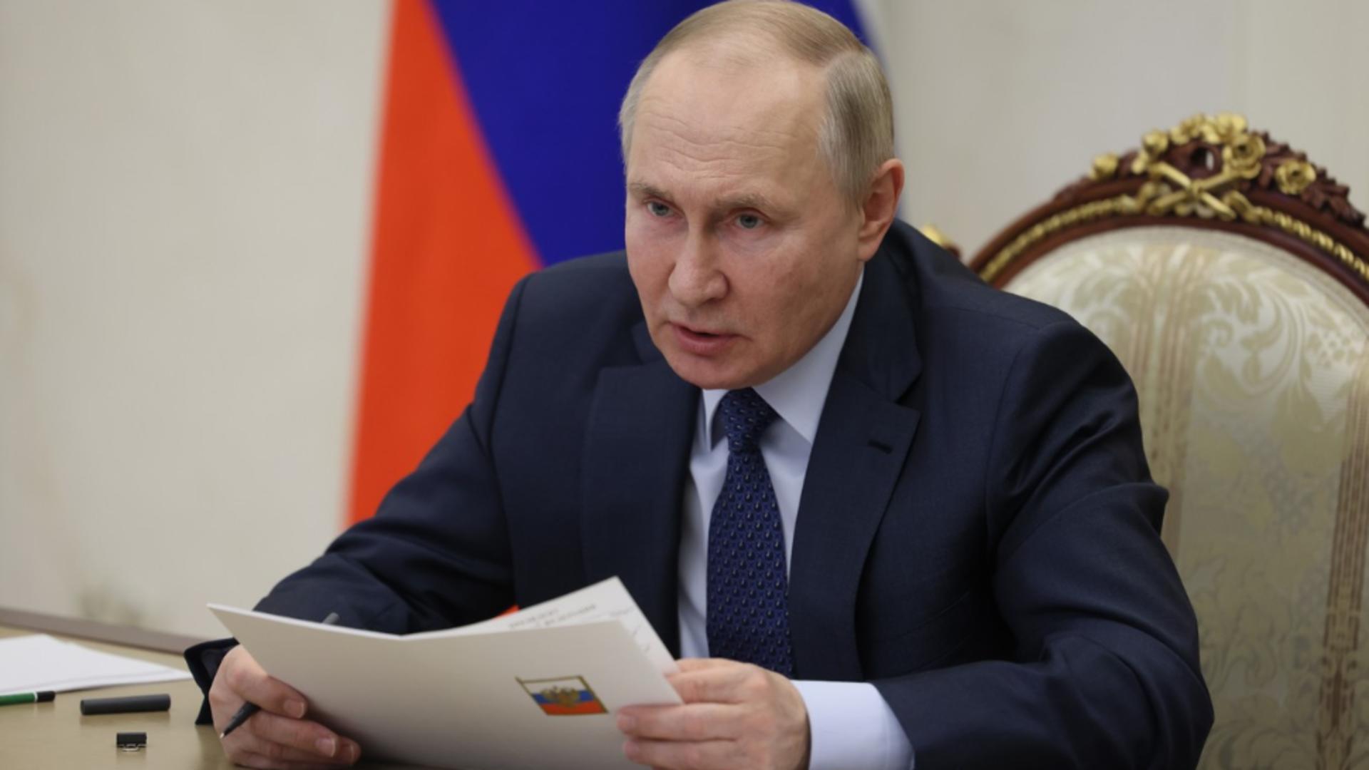 Vladimir Putin coordonează centrul operațional de urgență de la Kremlin, în urma atacului cu 40 de morți