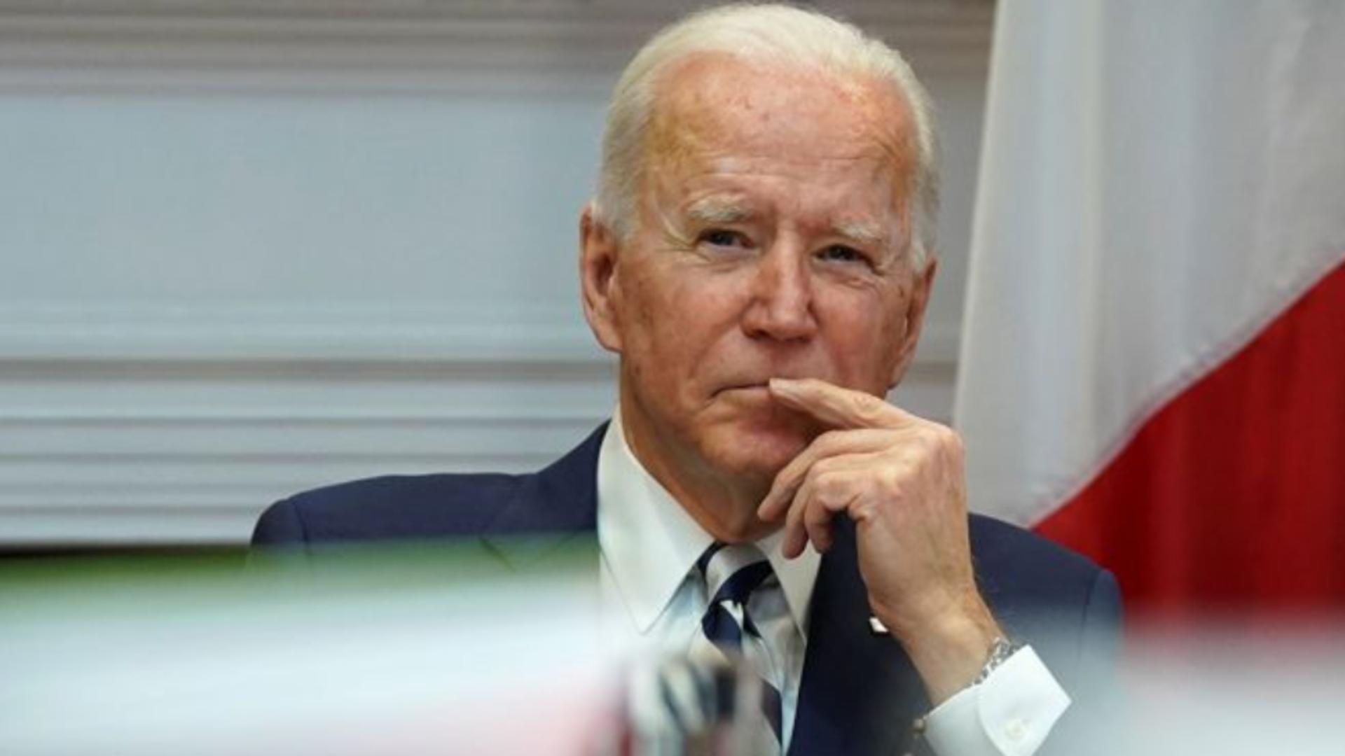 Biden, mult prea liniștit pentru mega-scandalul în care a intrat. Foto/Profimedia