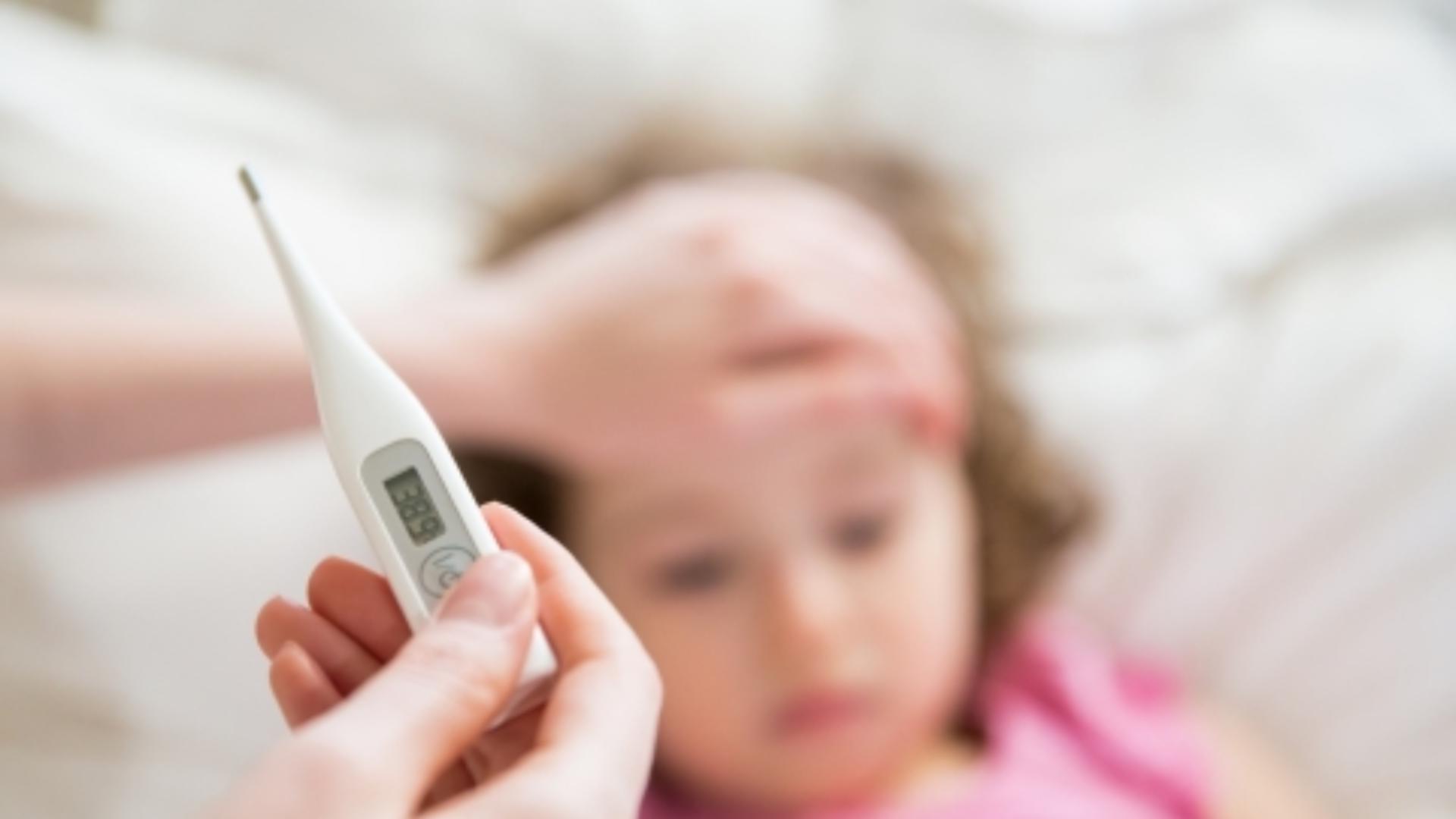 Gripa face ravagii în această perioadă, în rândul copiilor – Sute de cazuri înregistrate la un singur spital din Capitală