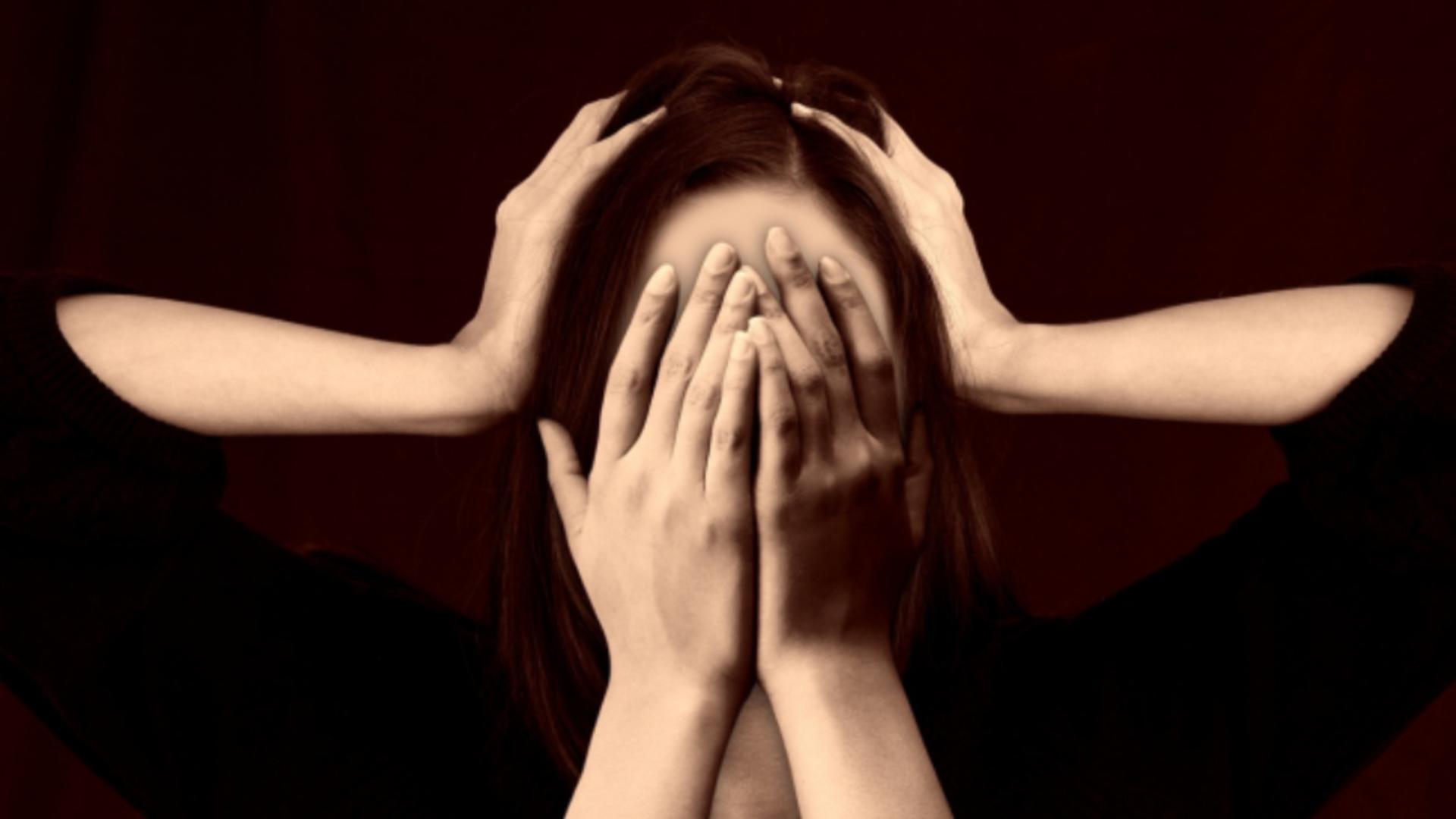 Cele 6 semne ale unui stres uriaș - Cum scapi de atacurile de panică și insomnie