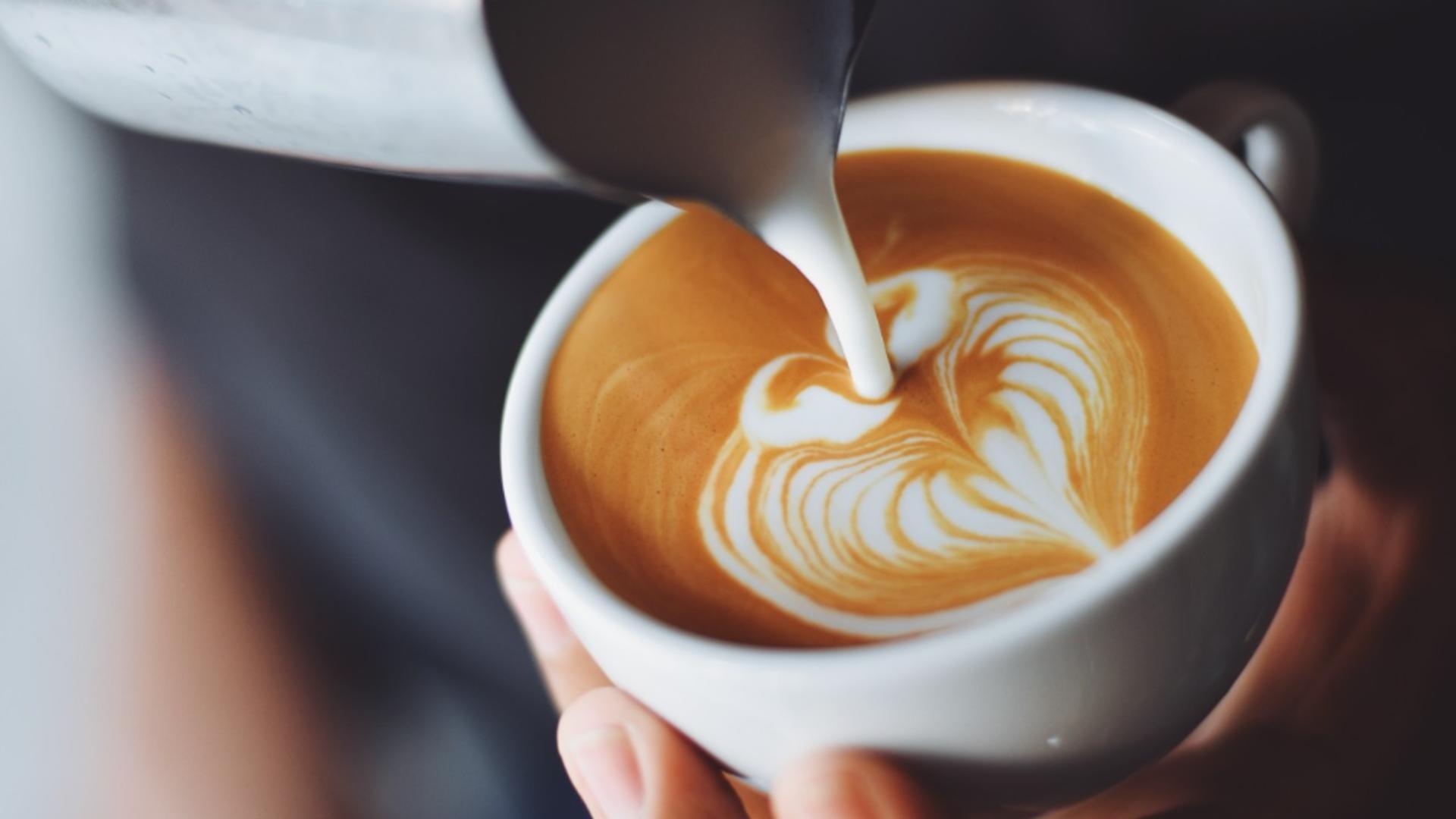 Cafeaua cu lapte poate fi un adevărat elicxir pentru sănătate, concluzionează un studiu danez
