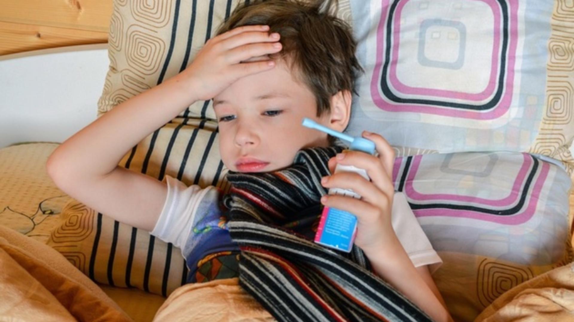 Cele 3 semne de gripă la copii la care trebuie să fie atenți părinții și să meargă la Urgență