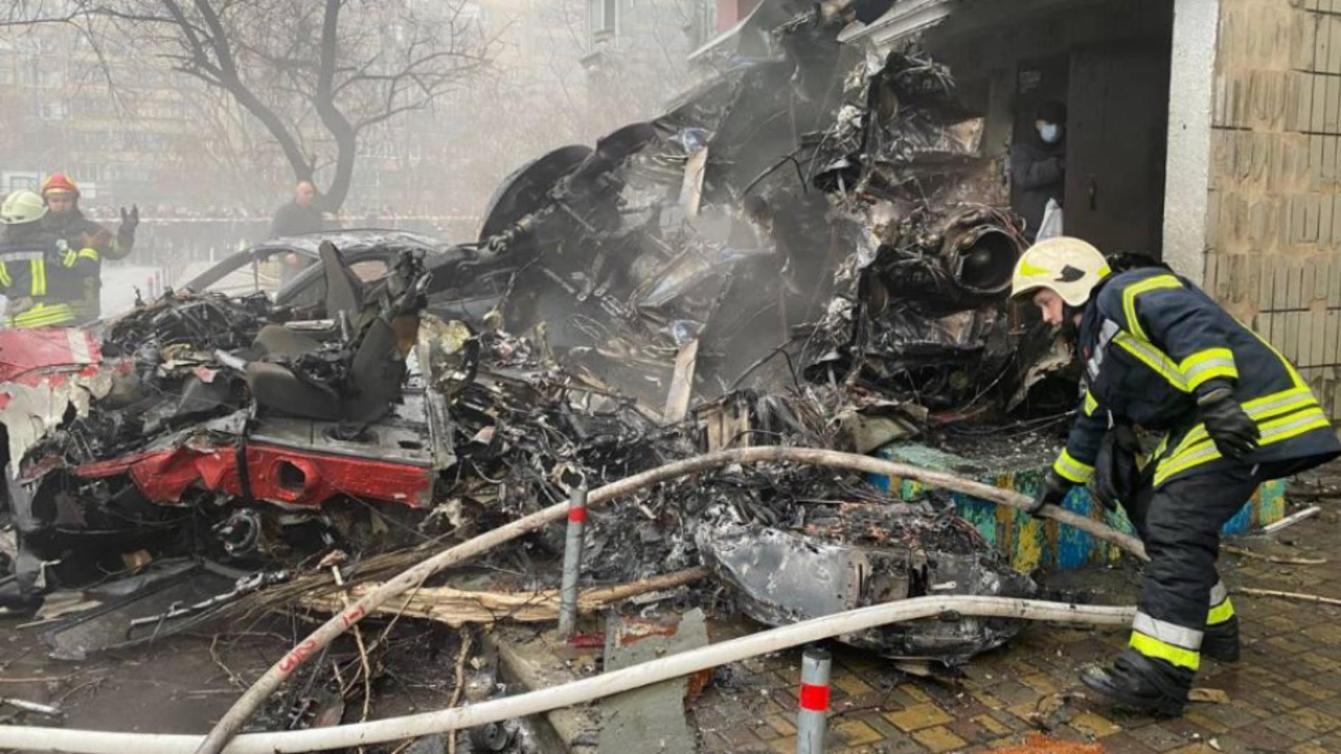 Elicopter căzut în Kiev. Foto/Magnolia TV