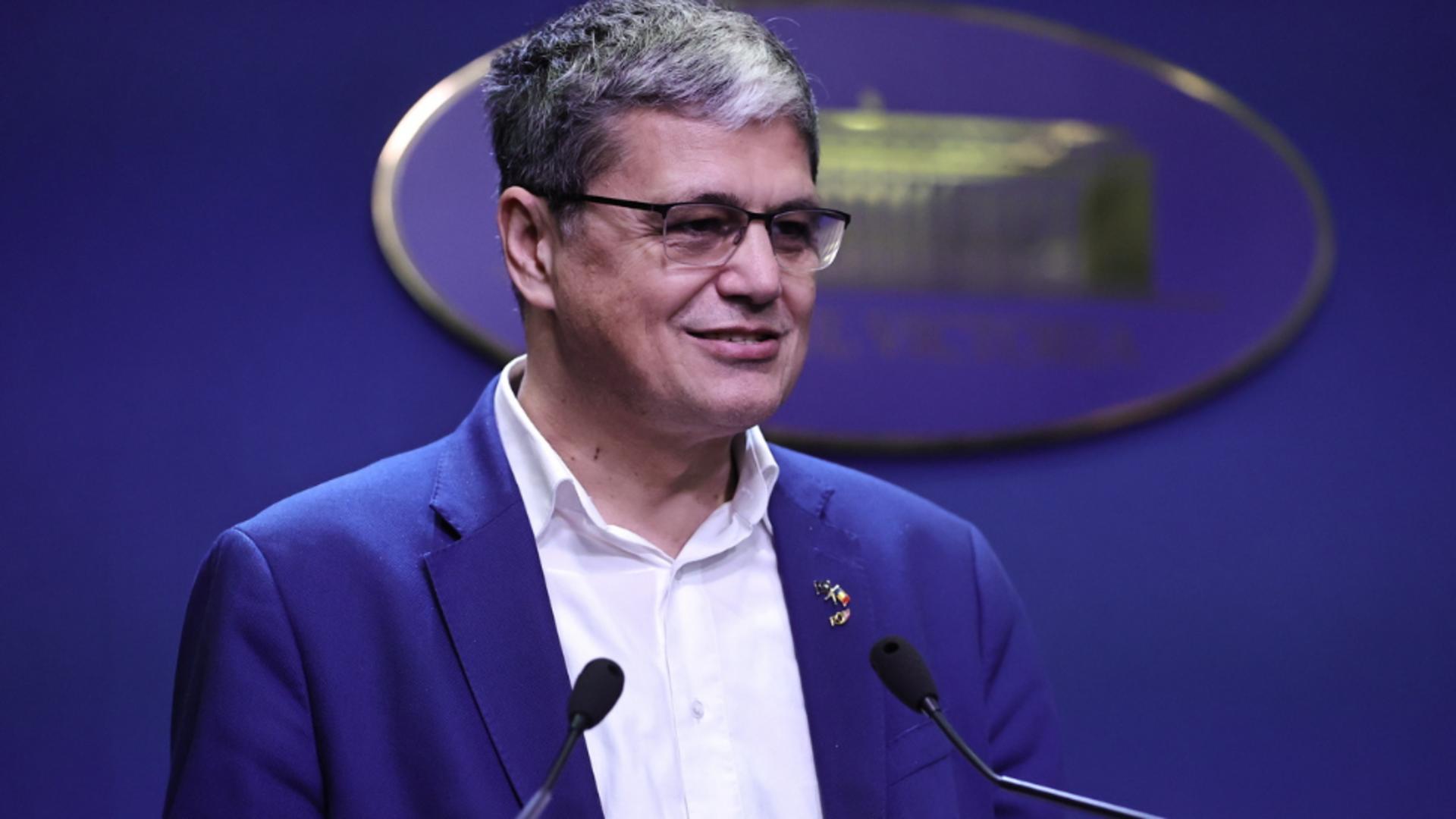 Marcel Boloș a vrut să își dea DEMISIA din funcția de ministru al Finanțelor - Avertisment sumbru despre BANI