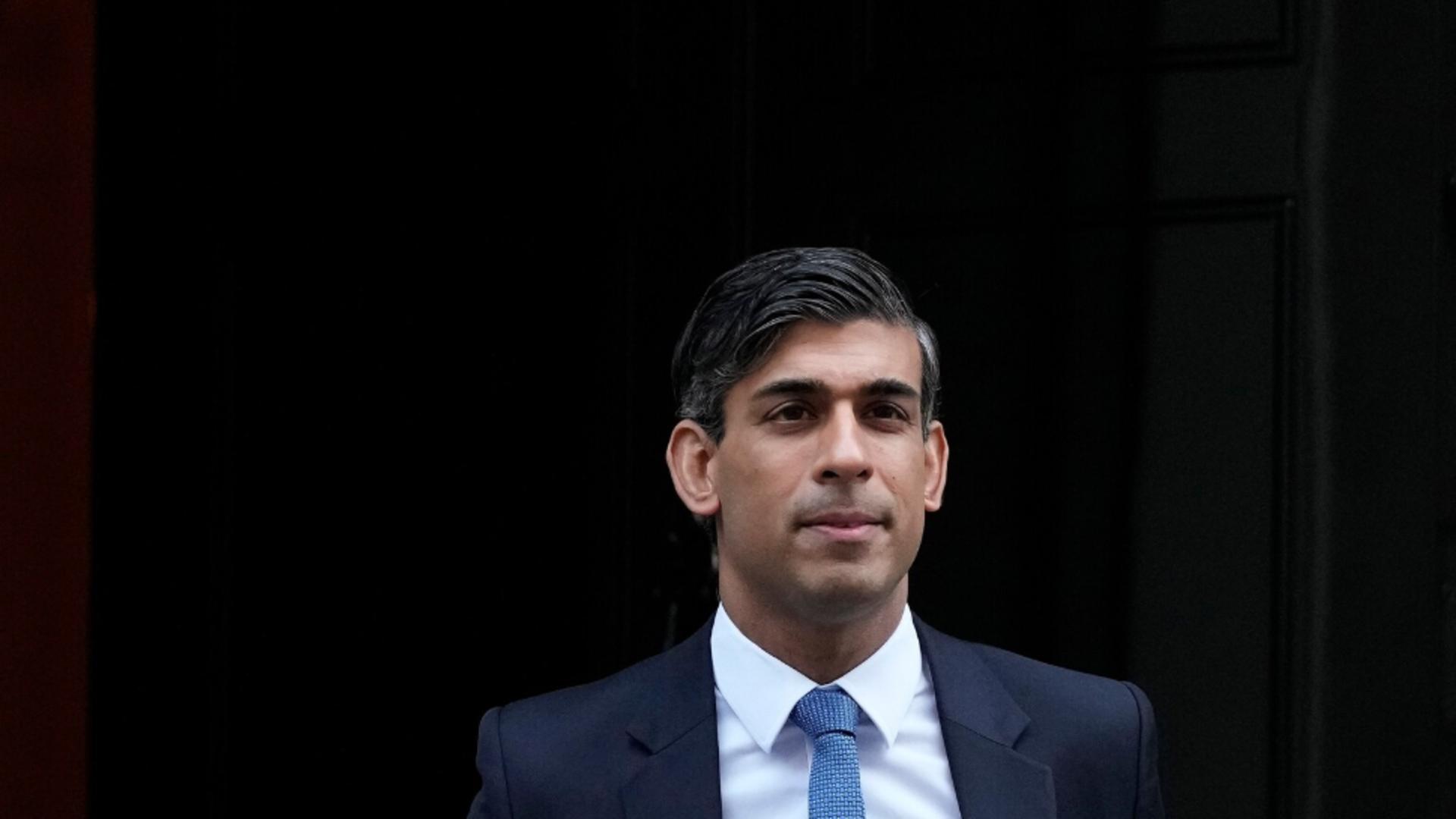 Rishi Sunak, prima amendă de când e premier al Marii Britanii - Imaginile din mașină puse pe Instagram l-au dat de gol