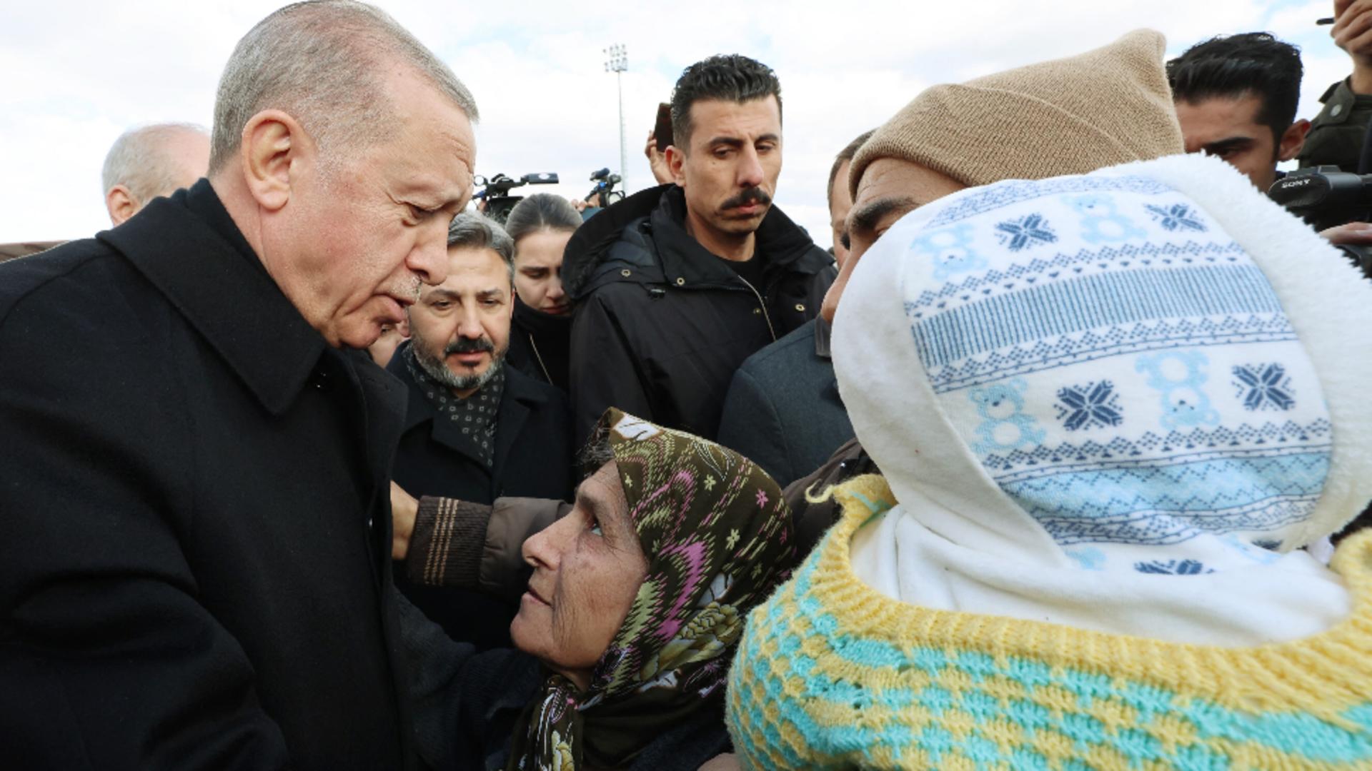 Erdogan, dezamăgit de cum se intervine la salvarea oamenilor. Foto/Profimedia