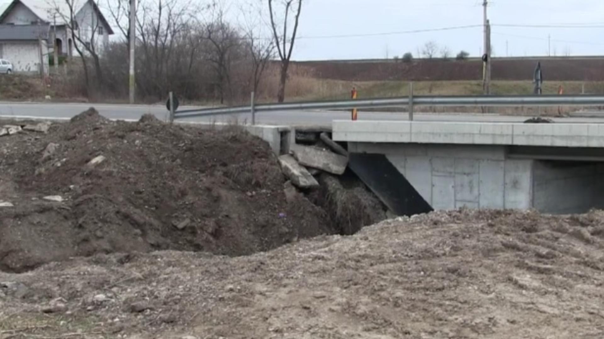 Se întâmplă în România: Pod din beton, furat cu totul într-o noapte, în Suceava - Ce strategie au aplicat hoții - VIDEO