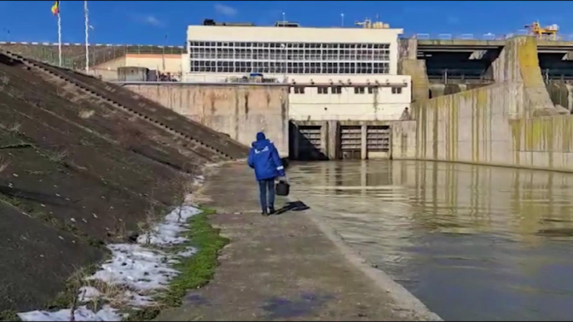 Bărbatul care a poluat râul Argeș a fost aspru amendat