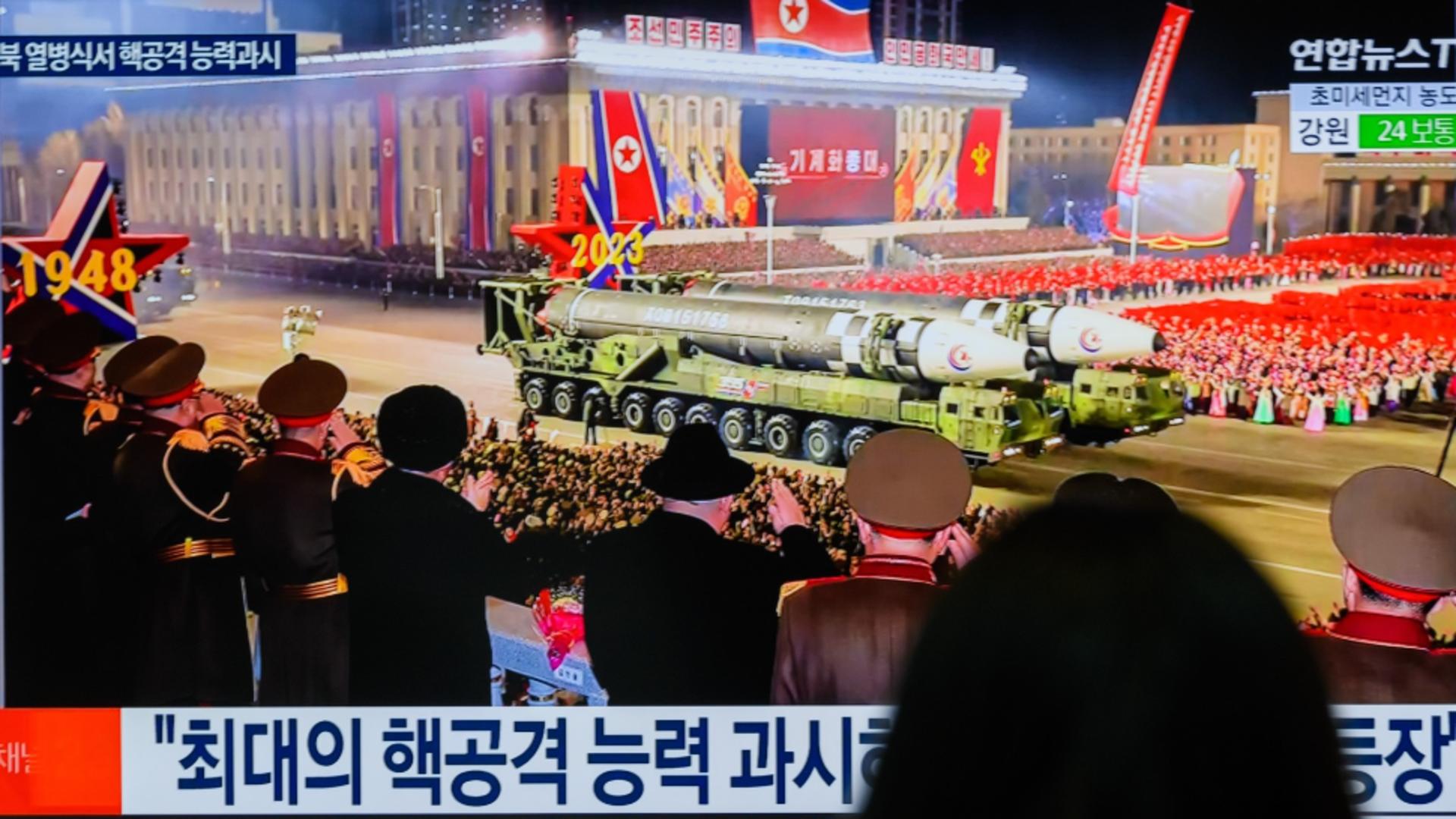 Regimul din Coreea de Nord a organizat o parada militară fastuoasă. Foto: Profimedia