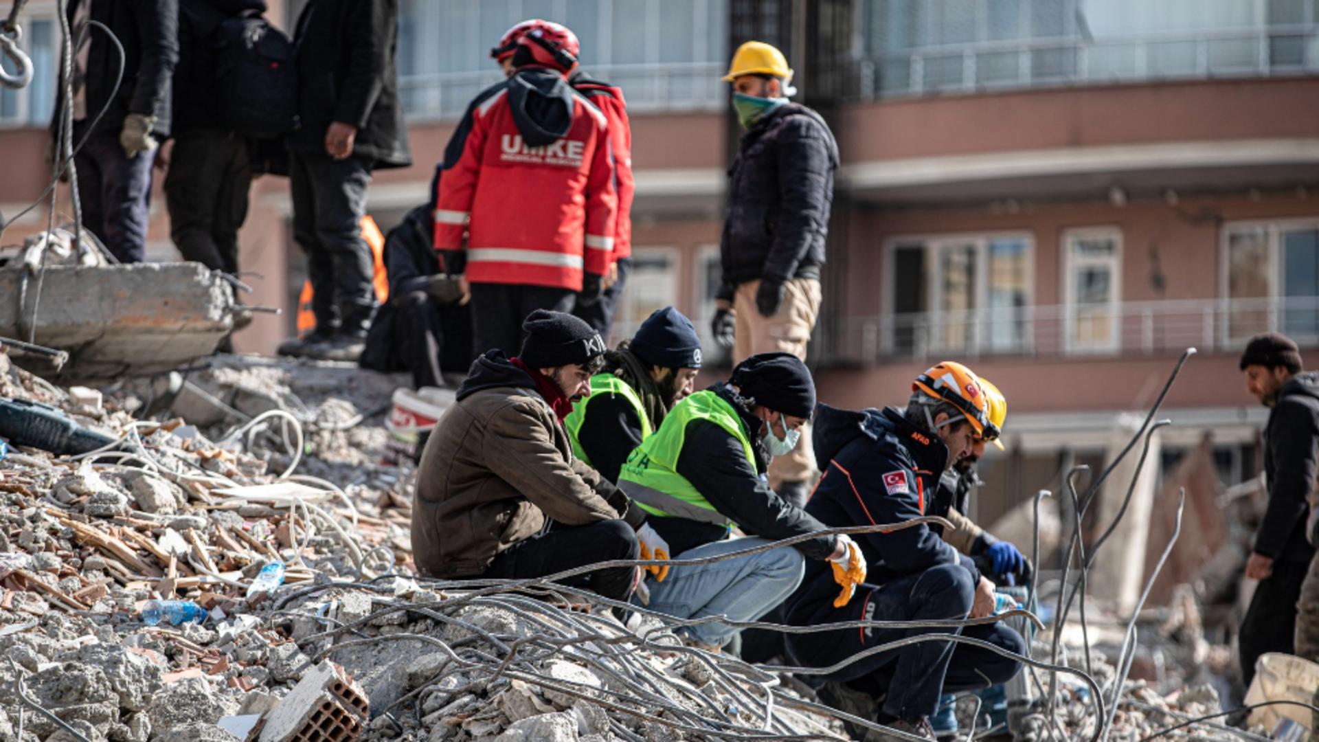 Bilanțul actualizat al cutremurelor din Turcia și Siria: peste 45.000 de morți. Operațiunile de salvare continuă, noi cazuri-minune de supraviețuire