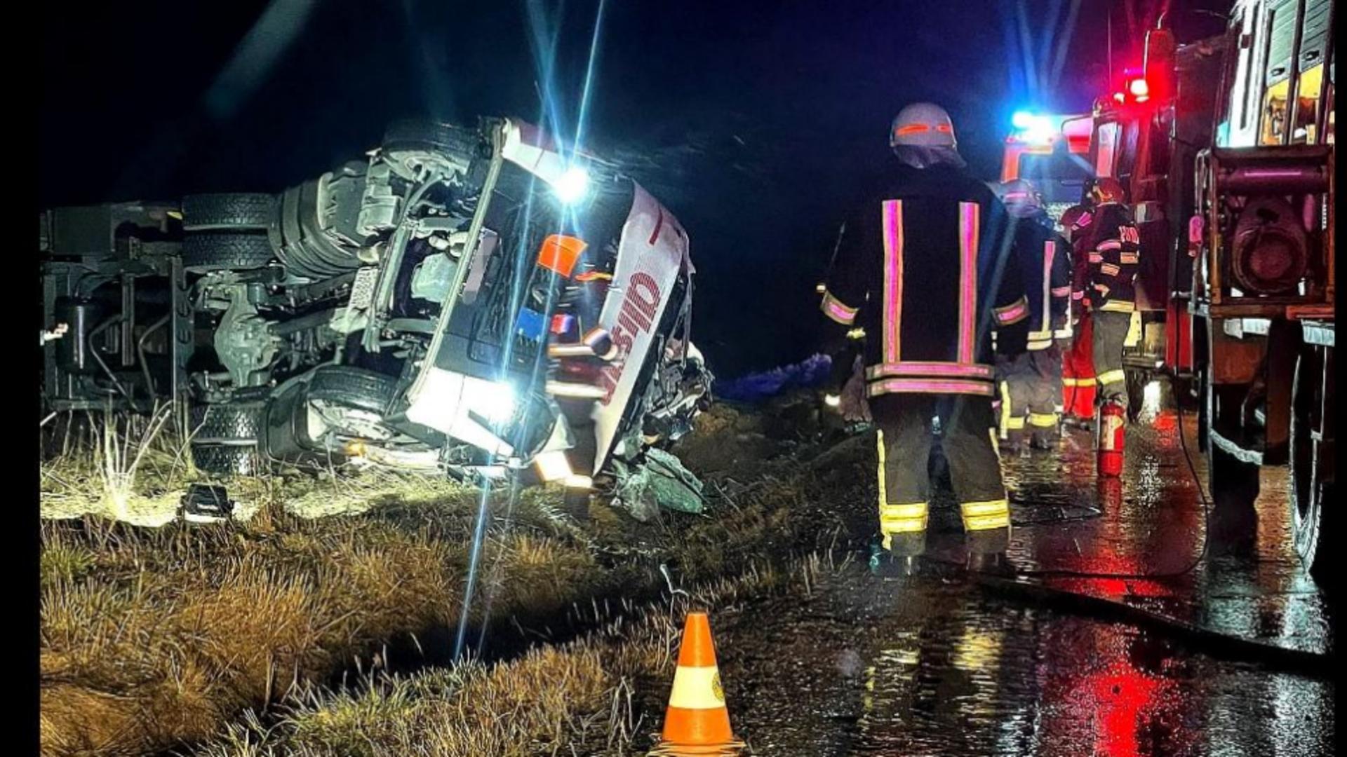 Sfârșit tragic pentru un șofer de TIR din Turcia. A murit strivit în cabina camionului pe care îl conducea