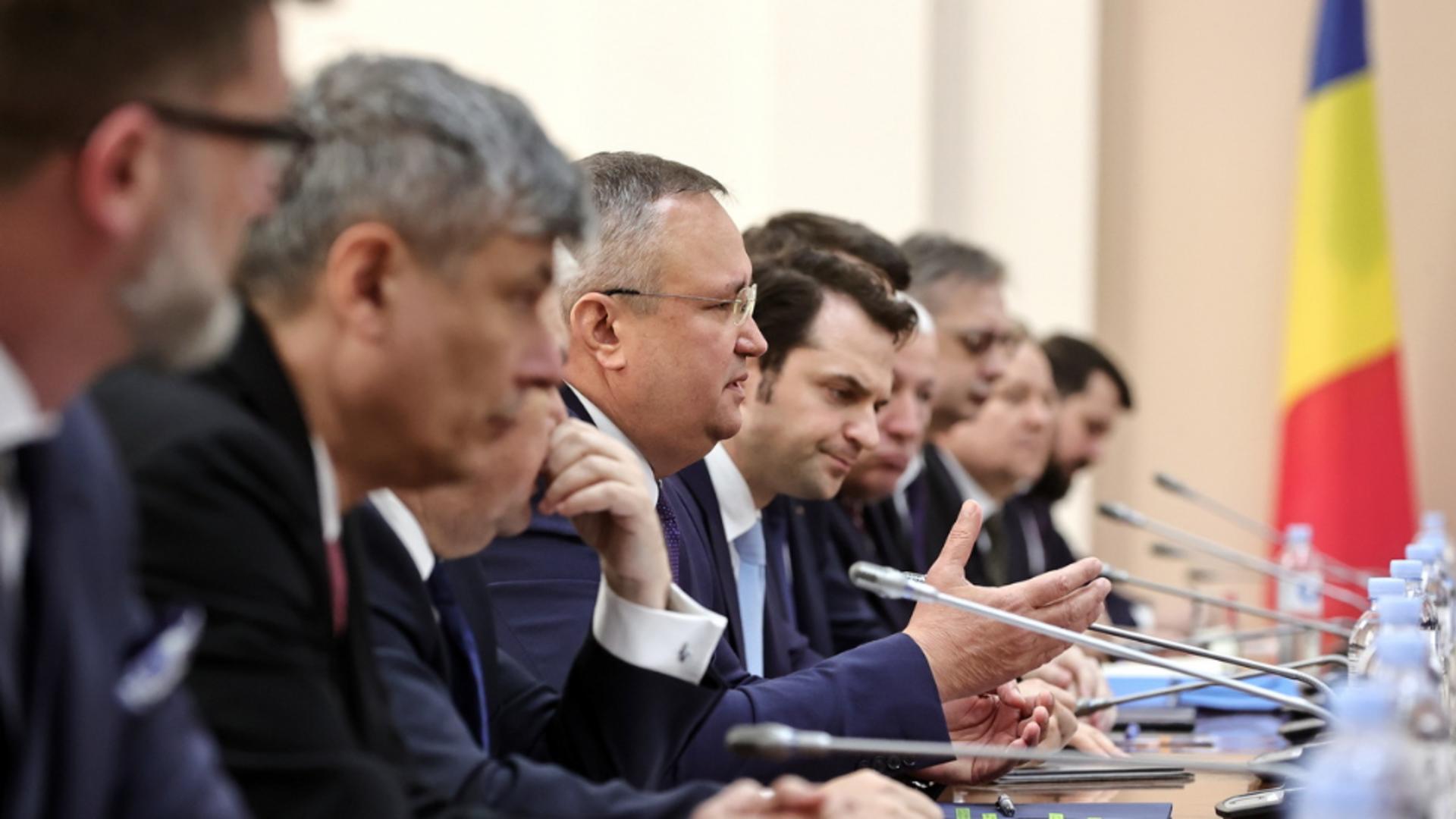 Delegația României, condusă de premierul Nicolae Ciucă/ Guvern