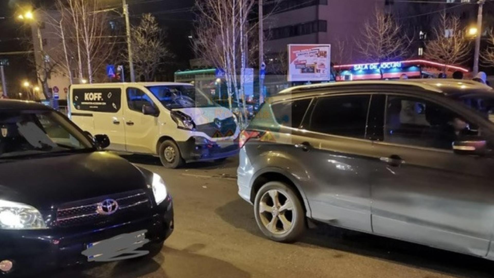Accident violent în București: Un pieton, grav rănit într-o intersecție, în Sectorul 3 - A fost transportat urgent la spital - VIDEO