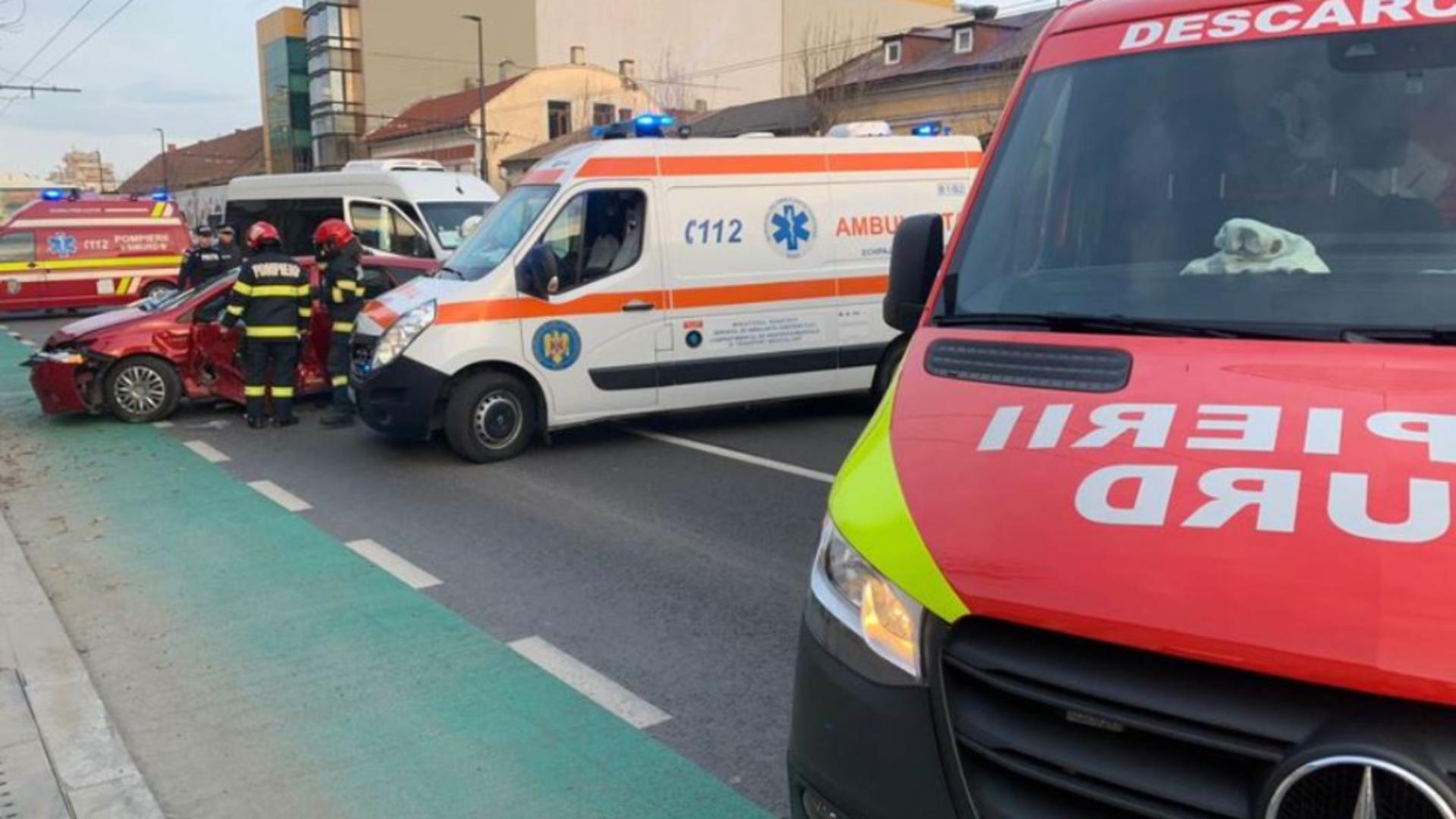 Accident grav în Cluj. 2 copii au ajuns la spital. Foto/ISU