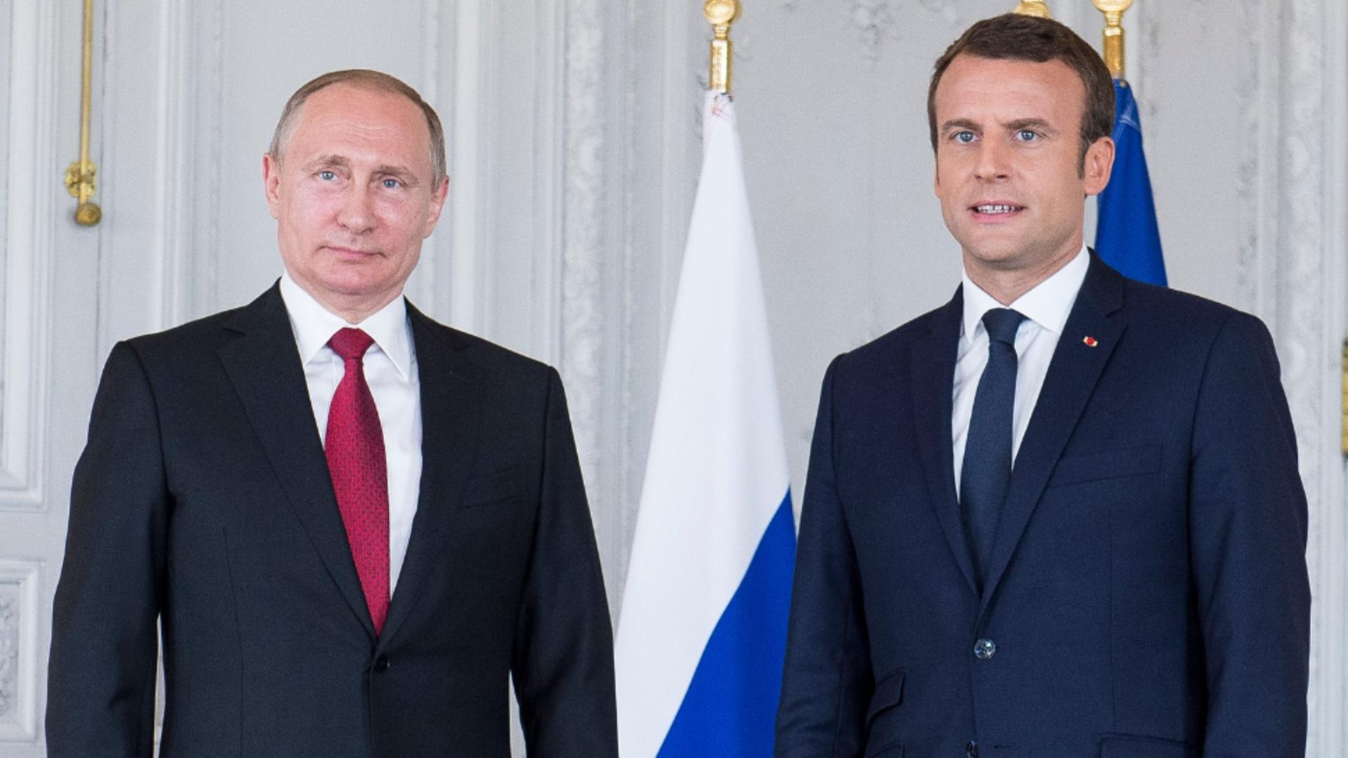 Vladimir Putin și Emmanuel Macron. Foto: Profimedia