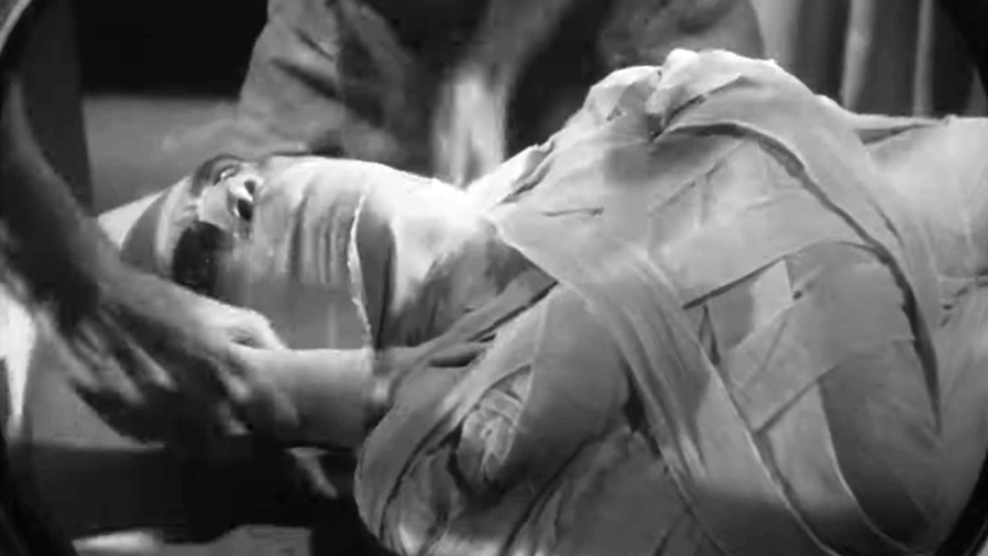 Scenă din filmul "Mumia" 1930 (Profimedia)