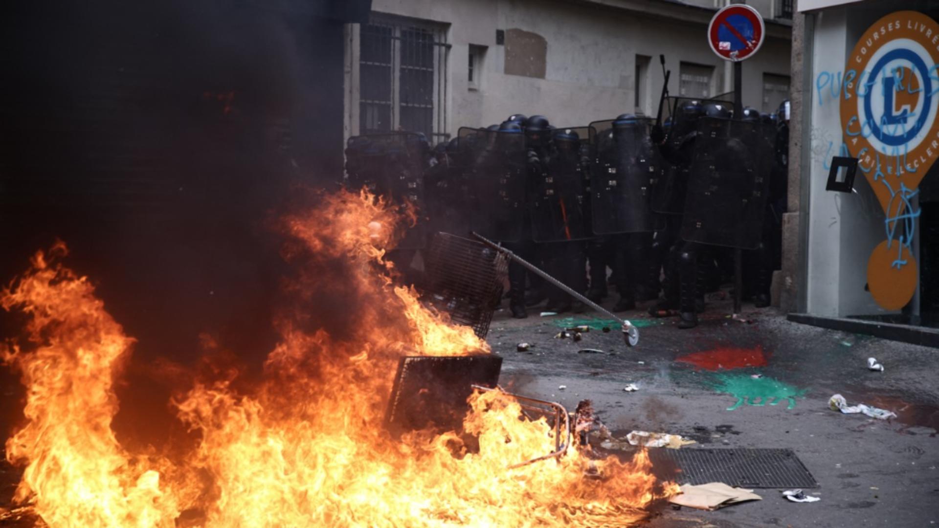 Haos în Franța. Noi proteste violente Foto: Profi Media