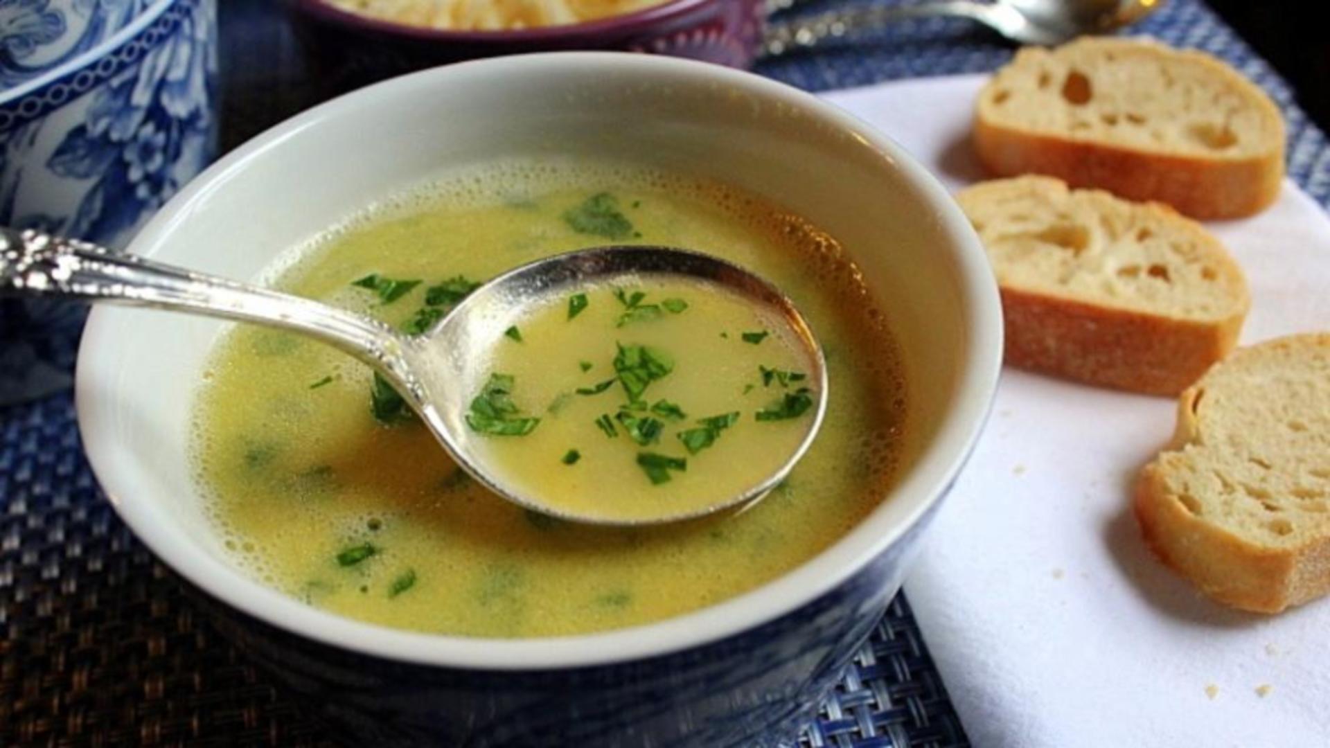 Supa miraculoasă care te scapă de răceală și gripă în câteva ore