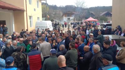 Protestul oamenilor din Boțești (foto: Maria Dinu)