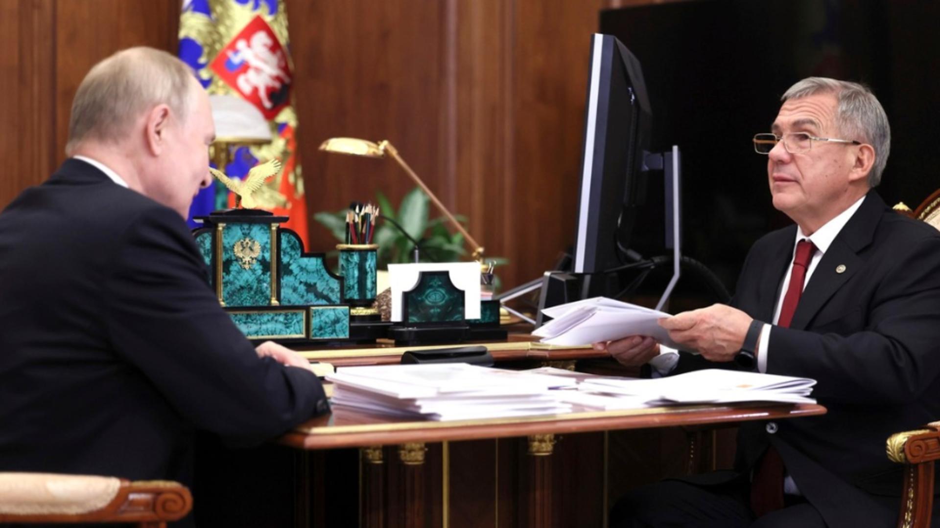 Vladimir Putin și Rustam Minnikhanov (Tatarstan) Foto: Profi Media