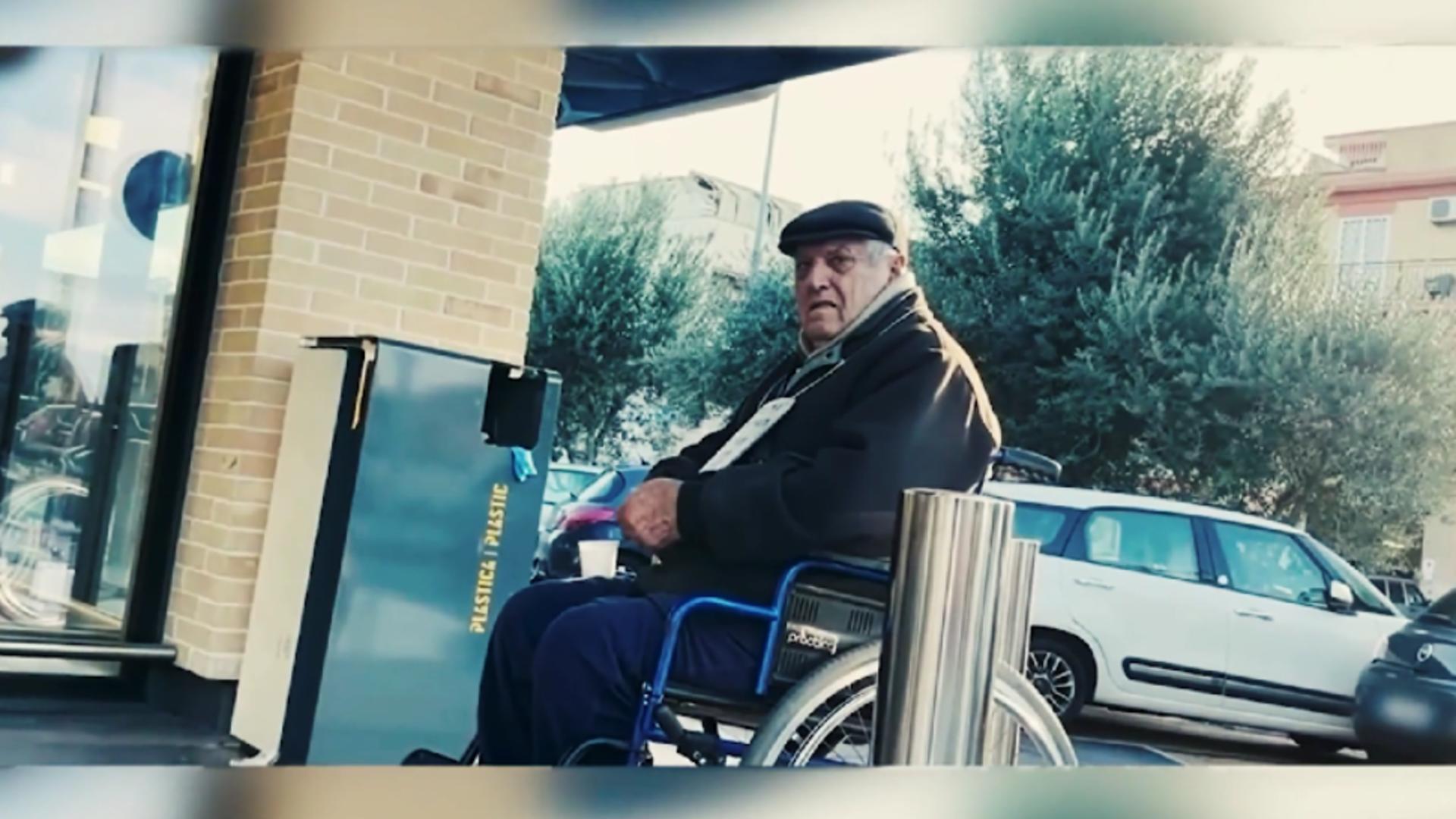 Bătrân din Italia, păcălit cu 300 de mii de euro de o româncă. Bărbatul a ajuns să cerșească din cauza ei 