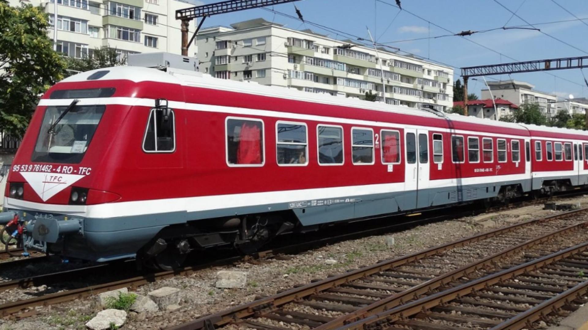 HAOS pe calea ferată! Călători blocați cu orele pe ruta Constanța-București: Întârzieri de peste 60 de minute - Motivul este uluitor
