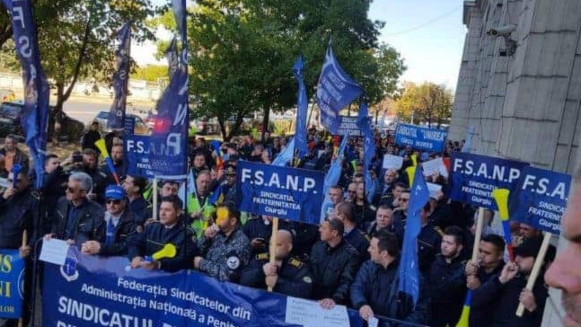 Revoltă uriașă după măsurile de austeritate: Sindicaliștii din penitenciare ies în stradă - PSD și PNL, somate să nu taie salariile