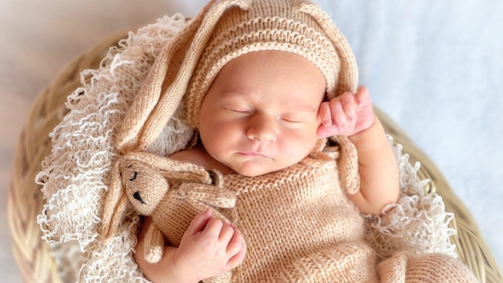 Un bebeluș din trei părinți s-a născut în Marea Britanie. Cum s-a produs „miracolul” medical 