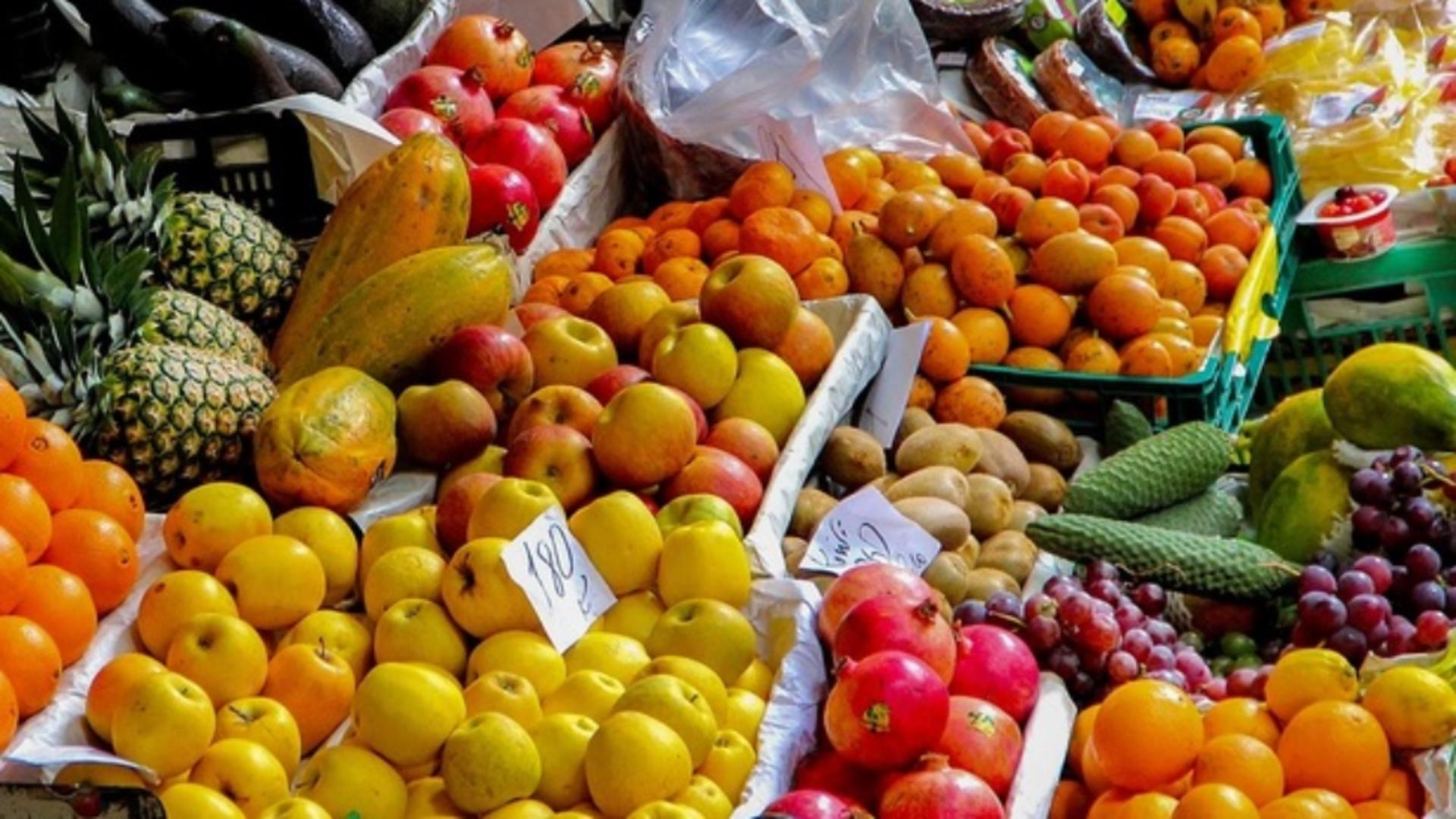 Scapă de stresul fructelor și legumelor cu pesticide! Cum le recunoști, indiferent că-ți faci cumpărăturile de la piață sau din supermarket
