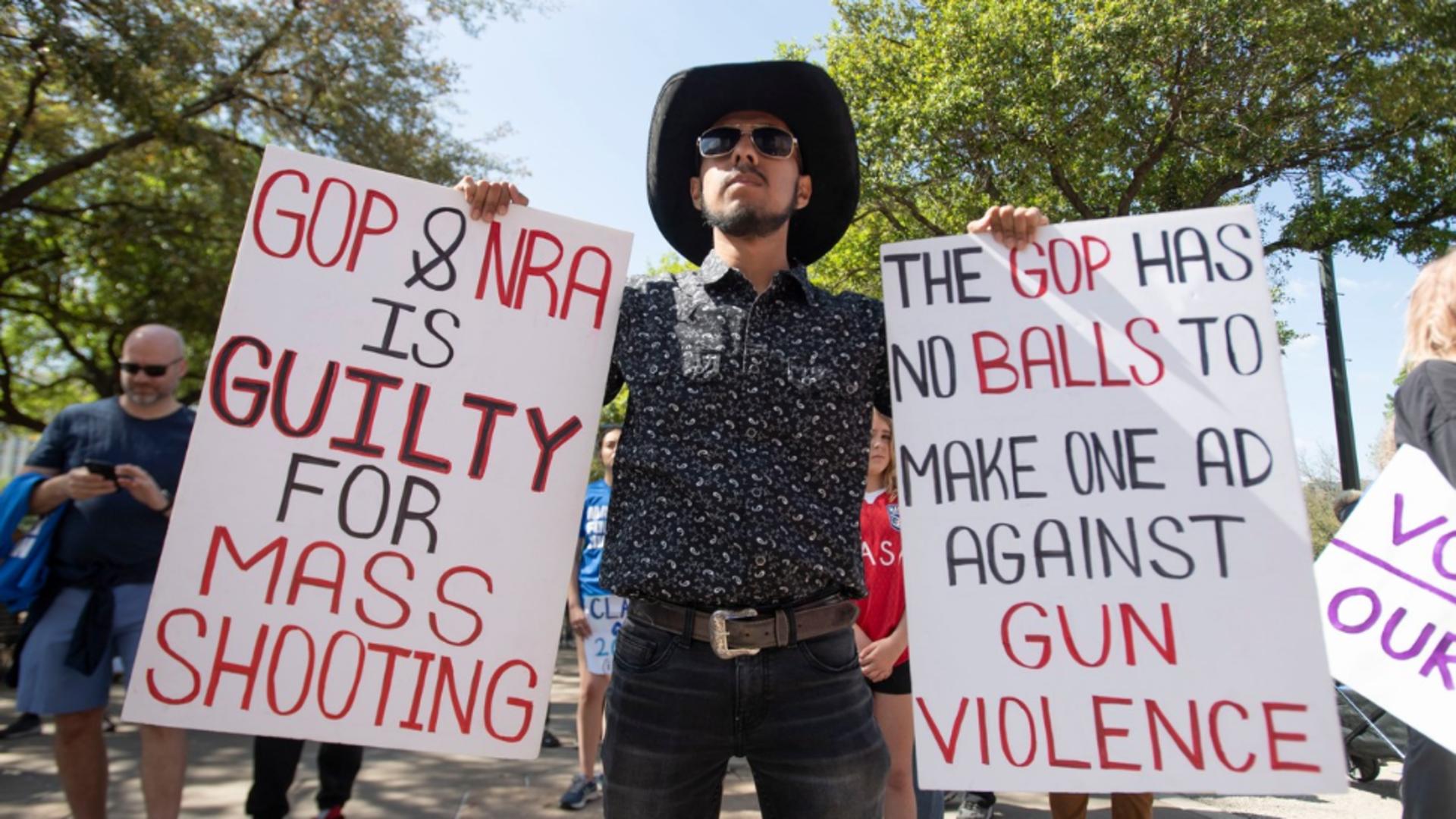 Protest împotriva legislației privind armele (Texas - 2023 - Profimedia)