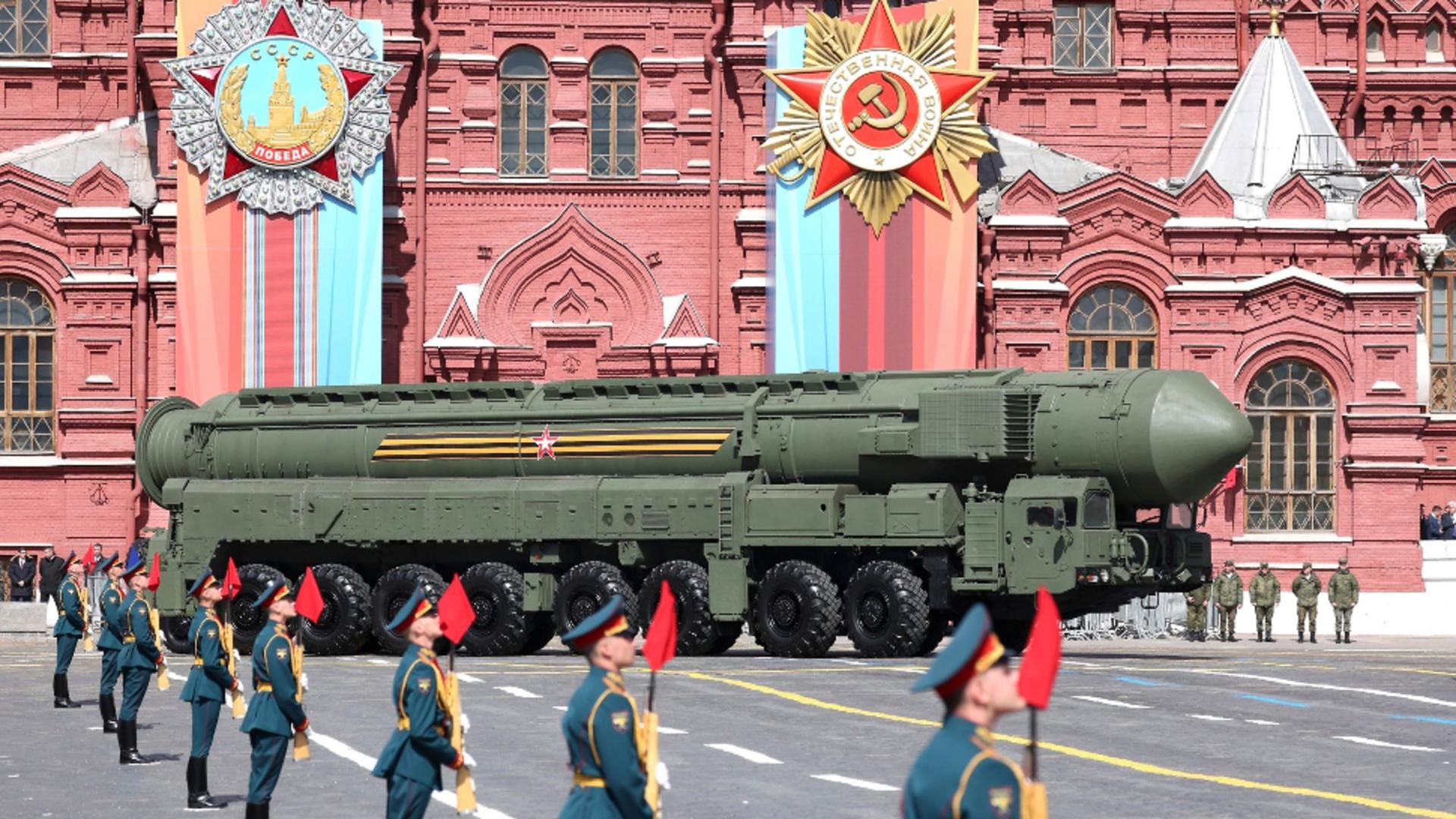 Rusia trece la arme tactice nucleare. Foto/Profimedia